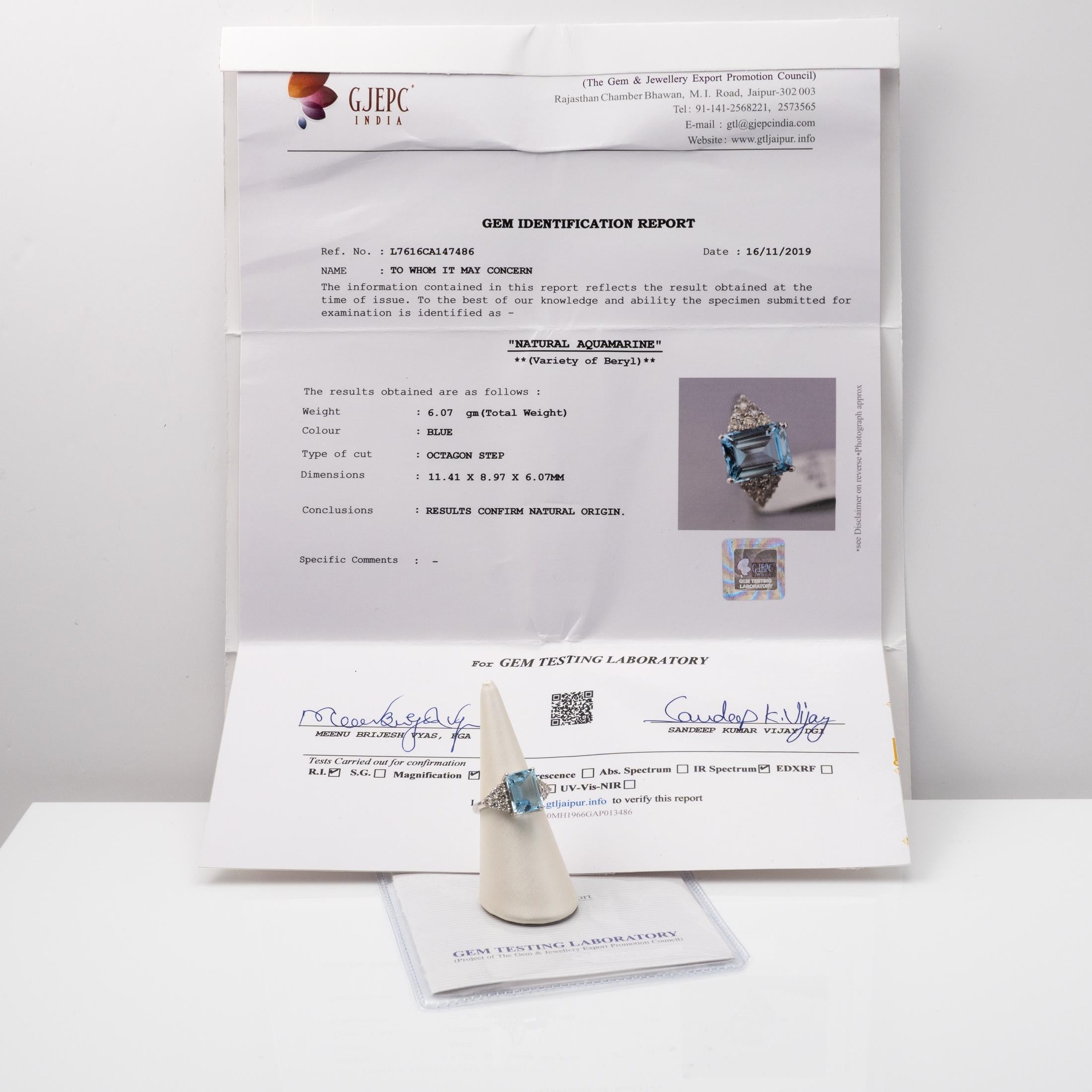 IGI Certified Aquamarine Diamond Ring 18 Karat White Gold UK Hallmarks  For Sale 4