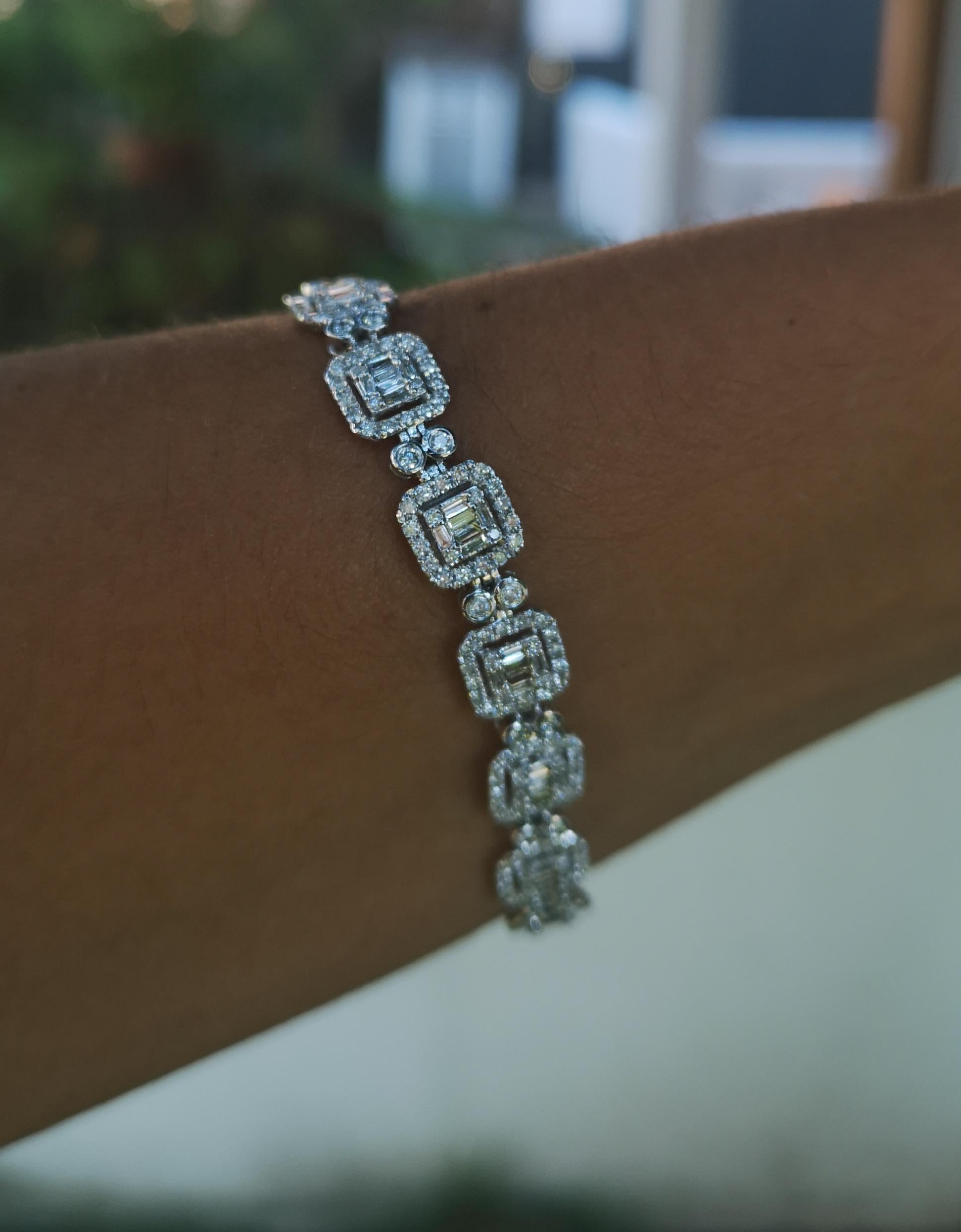 6 Carat Baguette and Round Brilliant Cut Diamond 18 Carat White Gold Bracelet 4