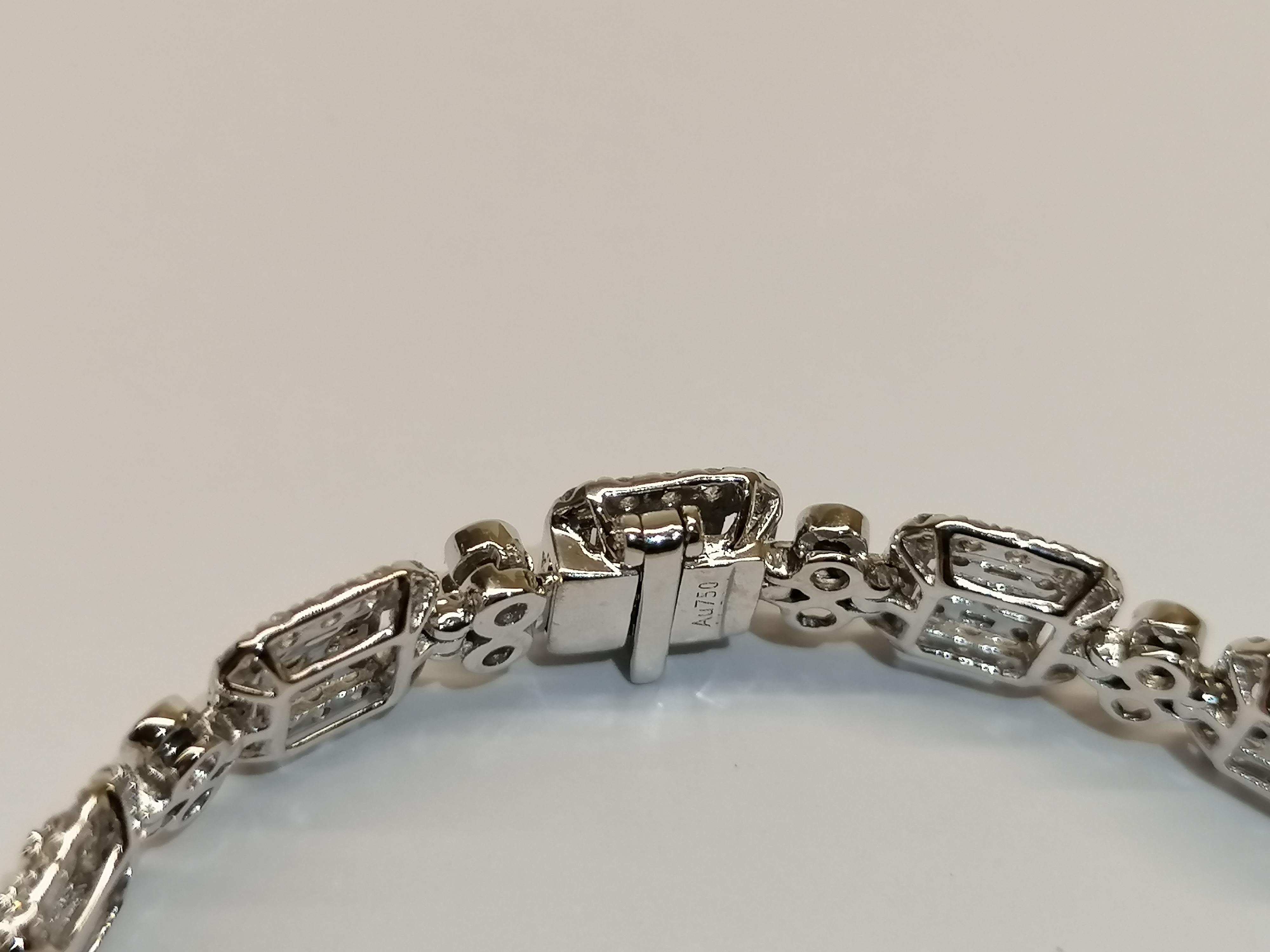 Modern 6 Carat Baguette and Round Brilliant Cut Diamond 18 Carat White Gold Bracelet