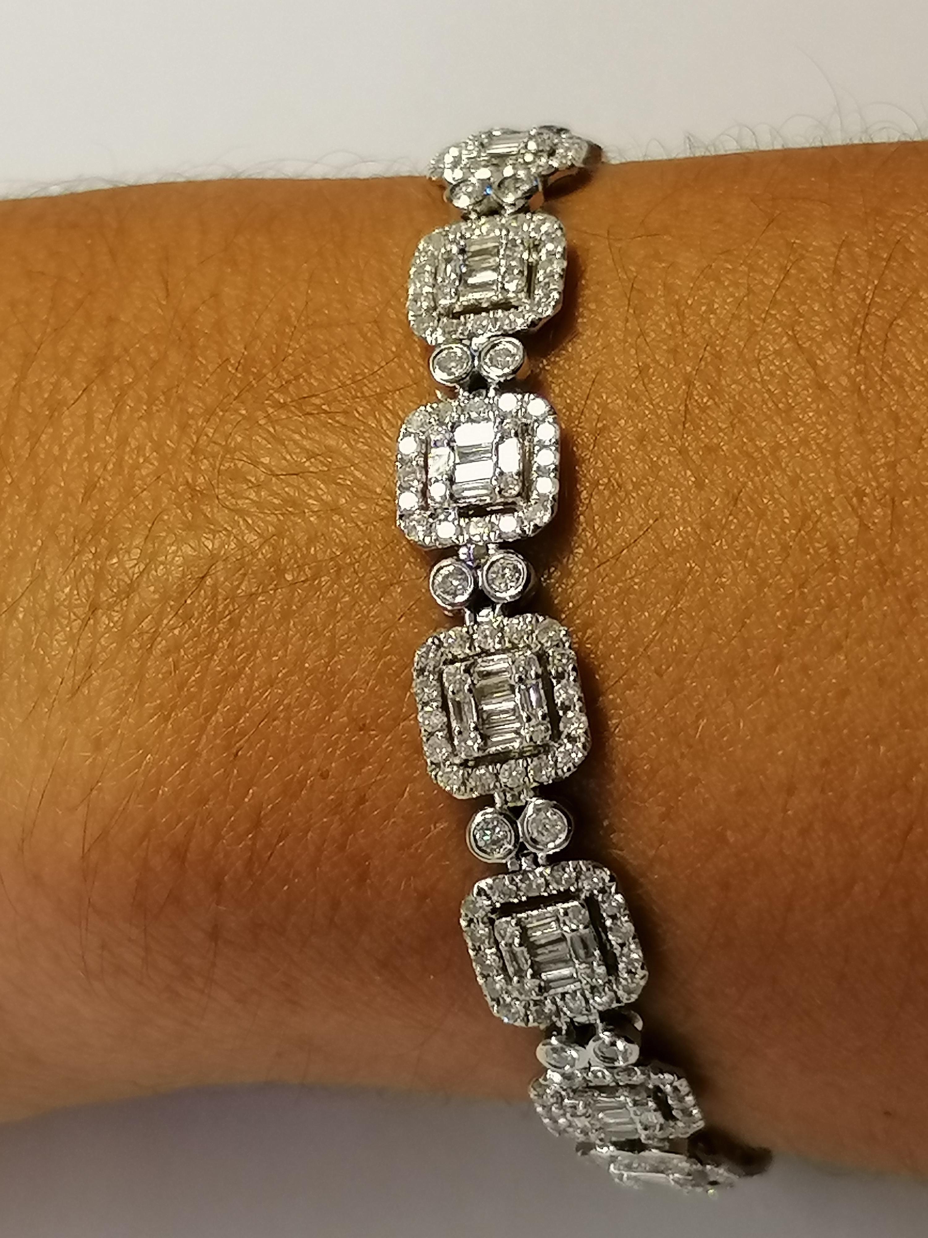 6 Carat Baguette and Round Brilliant Cut Diamond 18 Carat White Gold Bracelet In New Condition In Rome, IT
