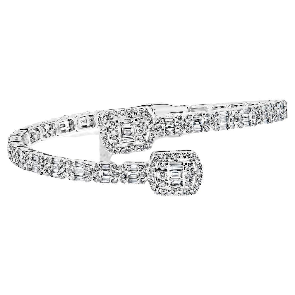 Bracelet jonc en diamants de forme mélangée certifié 6 carats