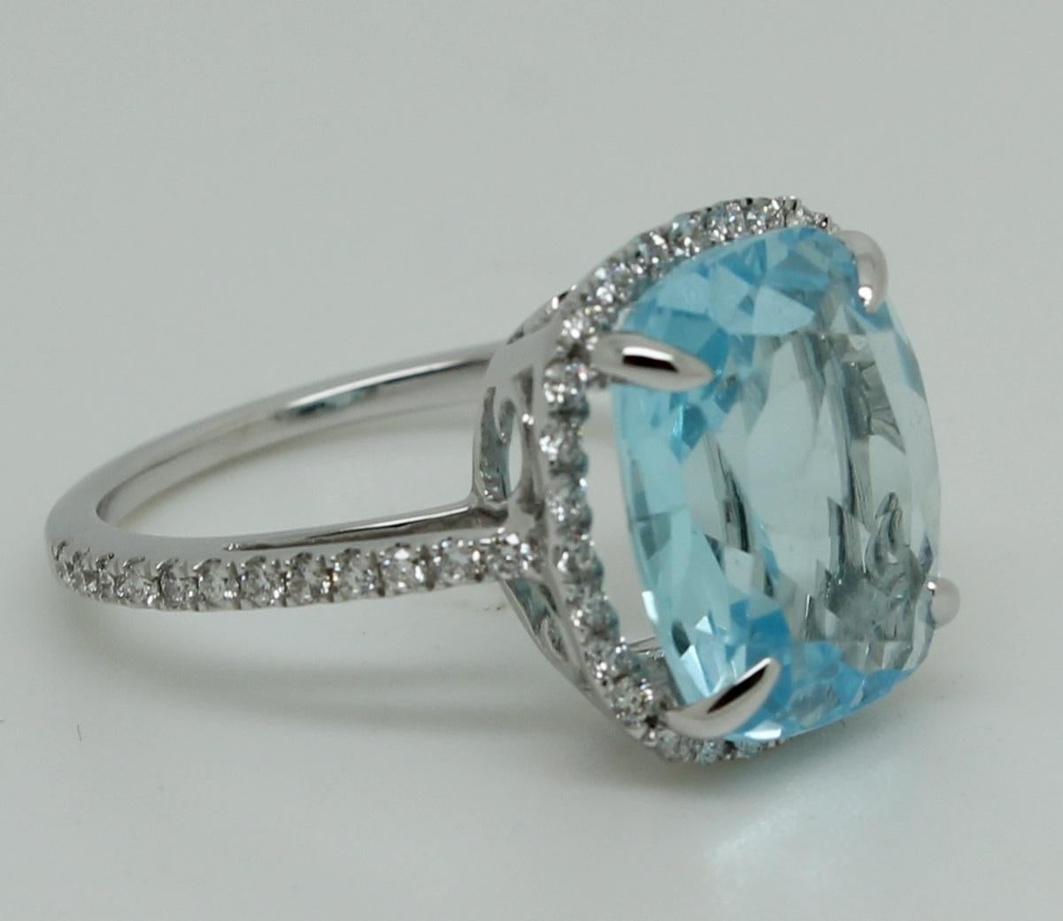6 Carat Cushion Blue Topaz 18 Karat White Gold 0.38 Carat Diamond Halo Ring For Sale 4