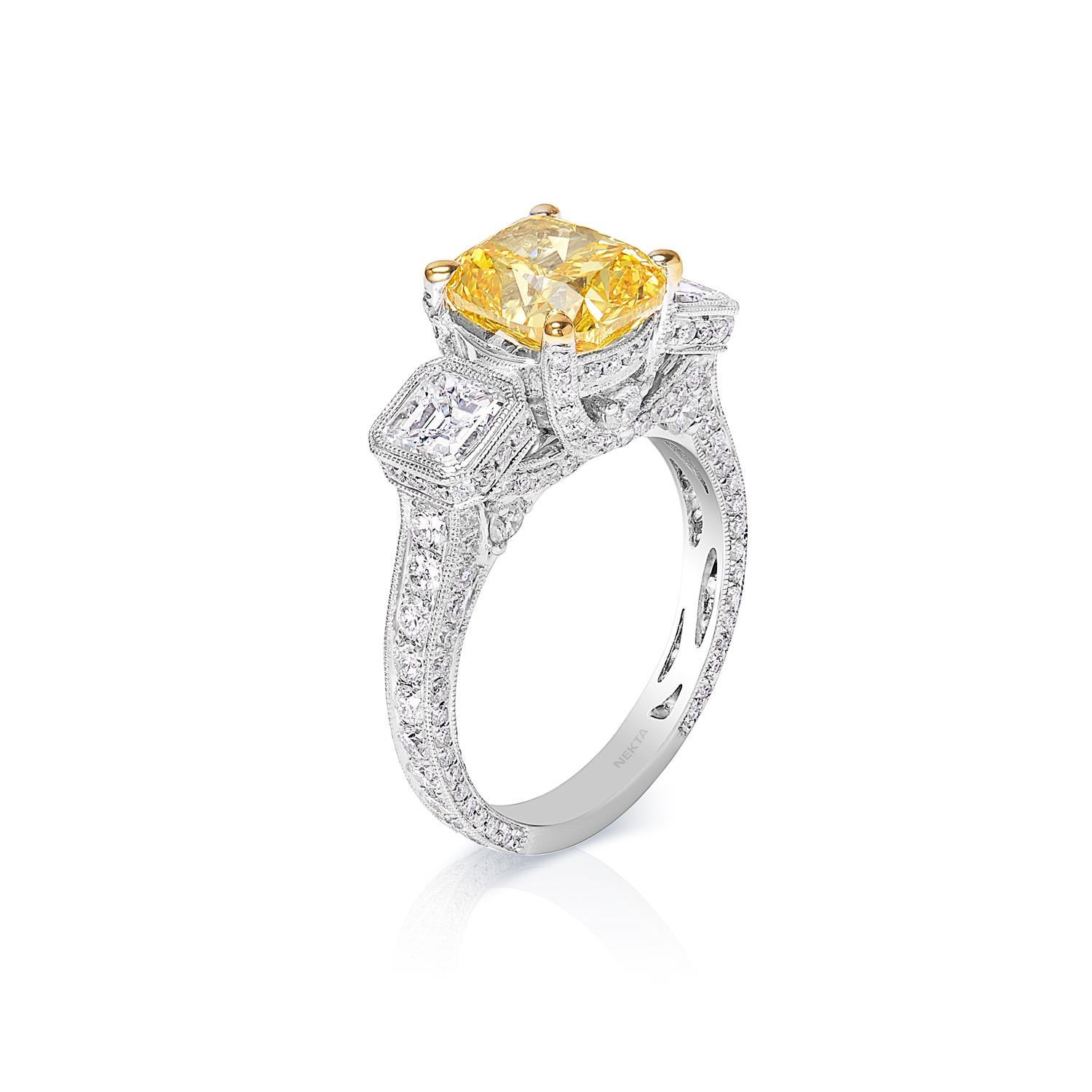 6 Karat Diamant-Verlobungsring mit Kissenschliff, GIA-zertifiziert FVOY VS1 im Zustand „Neu“ im Angebot in New York, NY