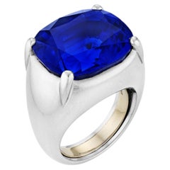 6 Carat Cushion Statement Royal Blue Sapphire 14K White Gold Radiant Elegance