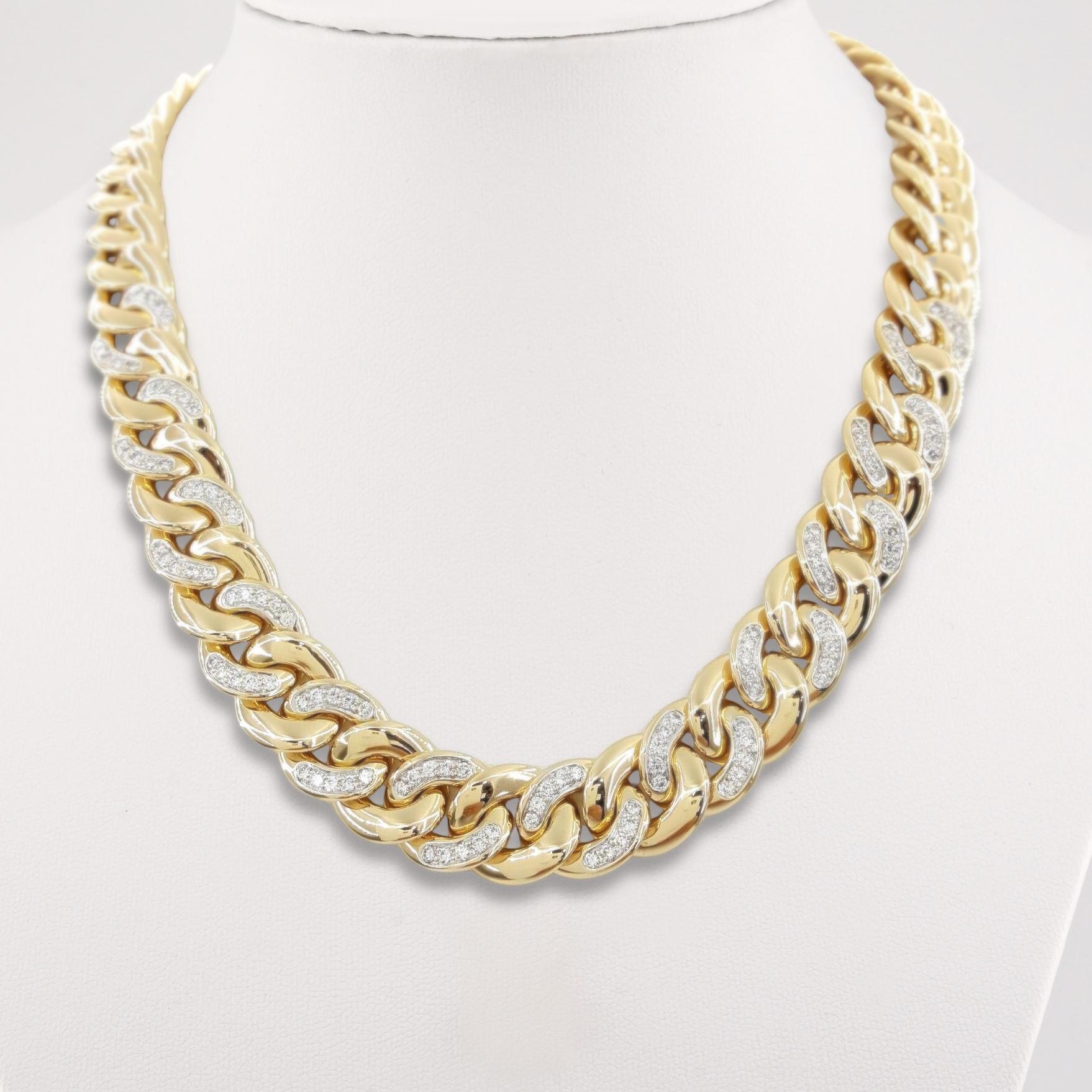 Taille ronde Collier et bracelet cubain en or jaune 18 carats avec diamants de 6 carats 254 grammes en vente