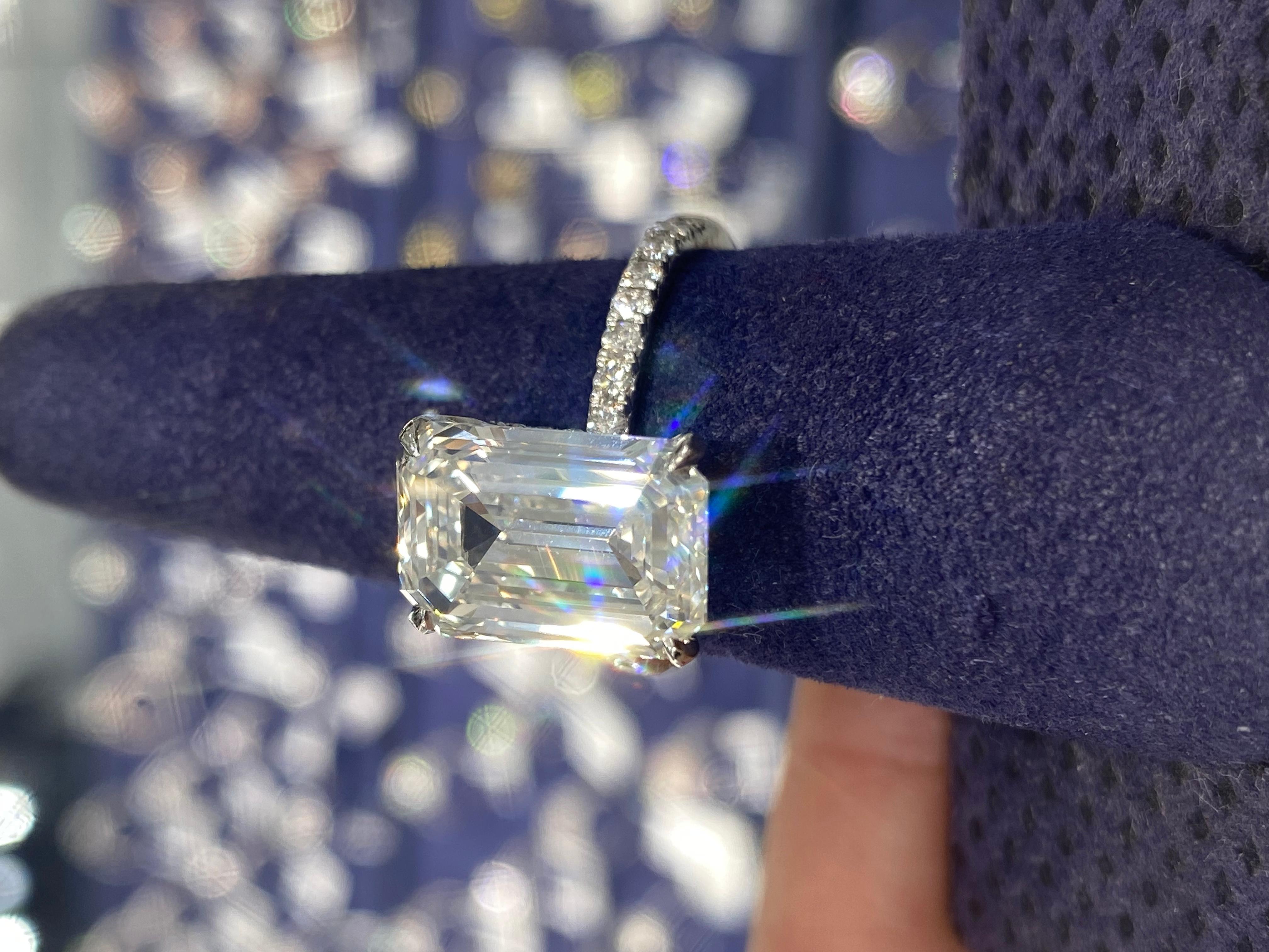 6 Carat Emerald Cut Diamond Engagement Ring GIA Certified I VVS2 In New Condition In New York, NY
