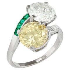 6 Carat Emerald-cut Toi Et Moi Diamond Ring Fancy Yellow 14K White Gold