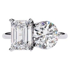 6 Carat Emerald-cut Toi Et Moi Diamond Ring Type IIa FL/IF 14K White Gold