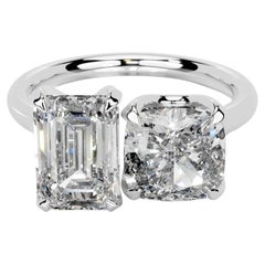 6 Carat Emerald-cut Toi Et Moi Diamond Ring Type IIa VS 14K White Gold