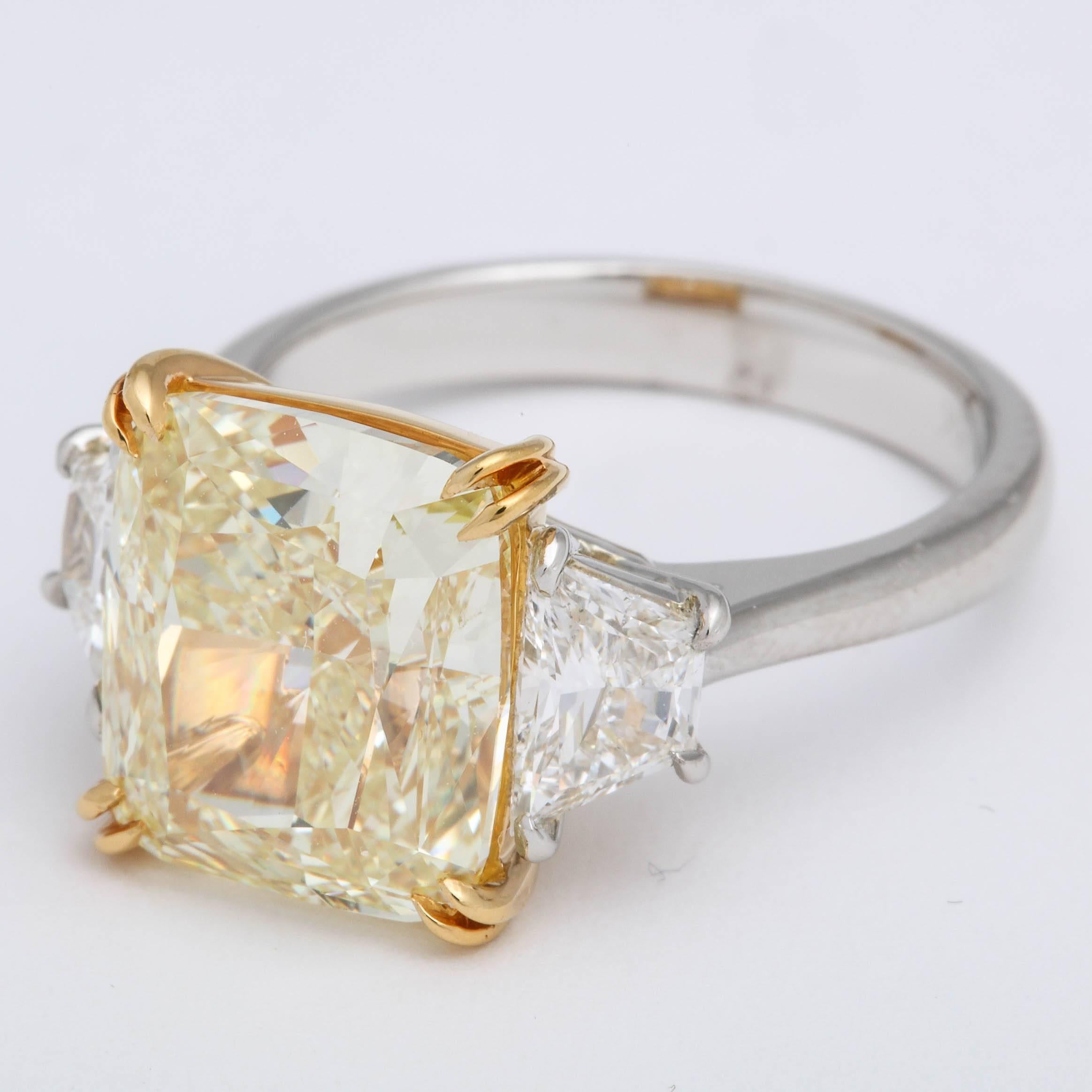 6 Carat GIA Certified Yellow Diamond Ring In New Condition In New York, NY