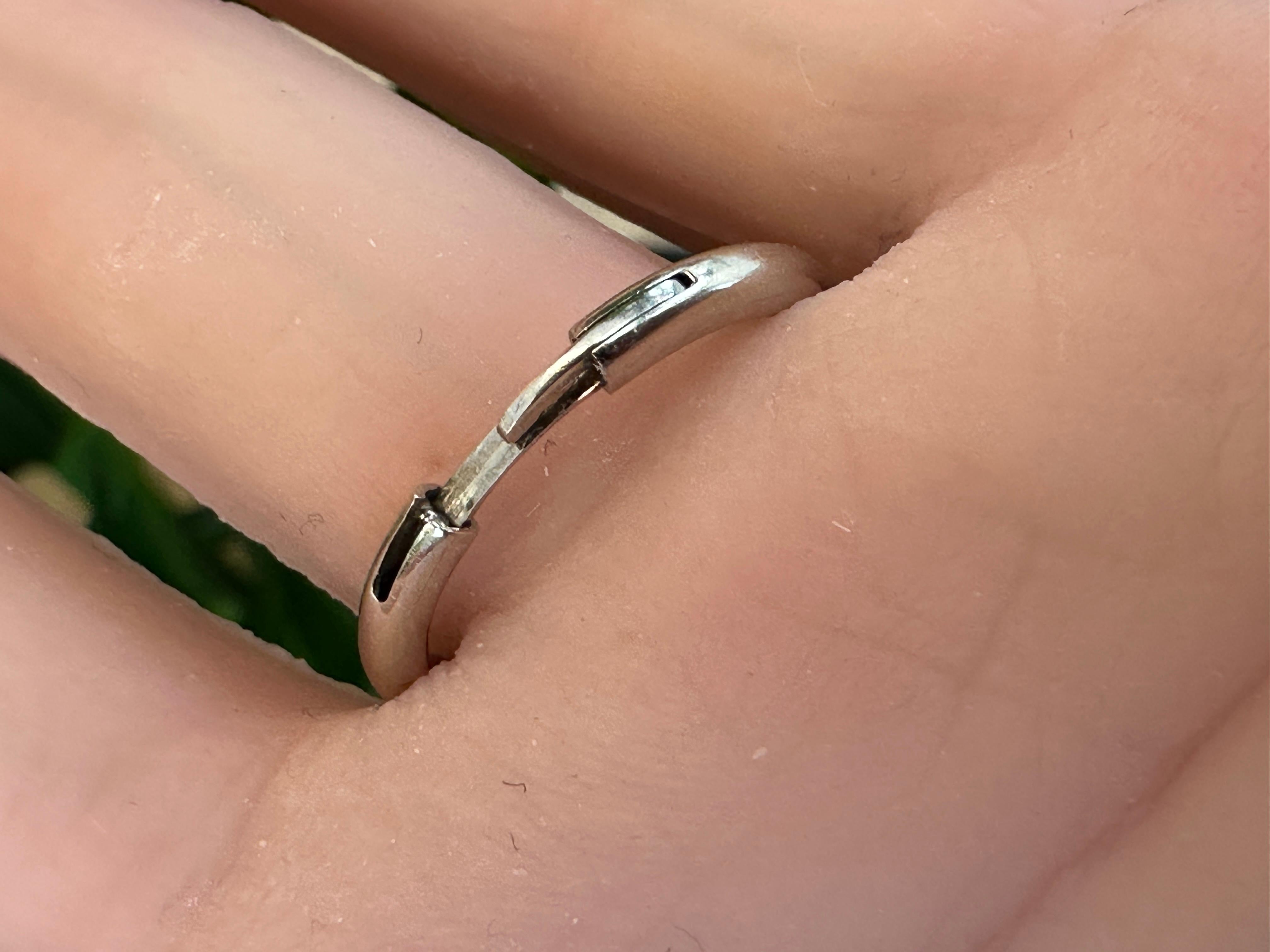 Anillo de diamantes verdes de 6 quilates Corte redondo en venta
