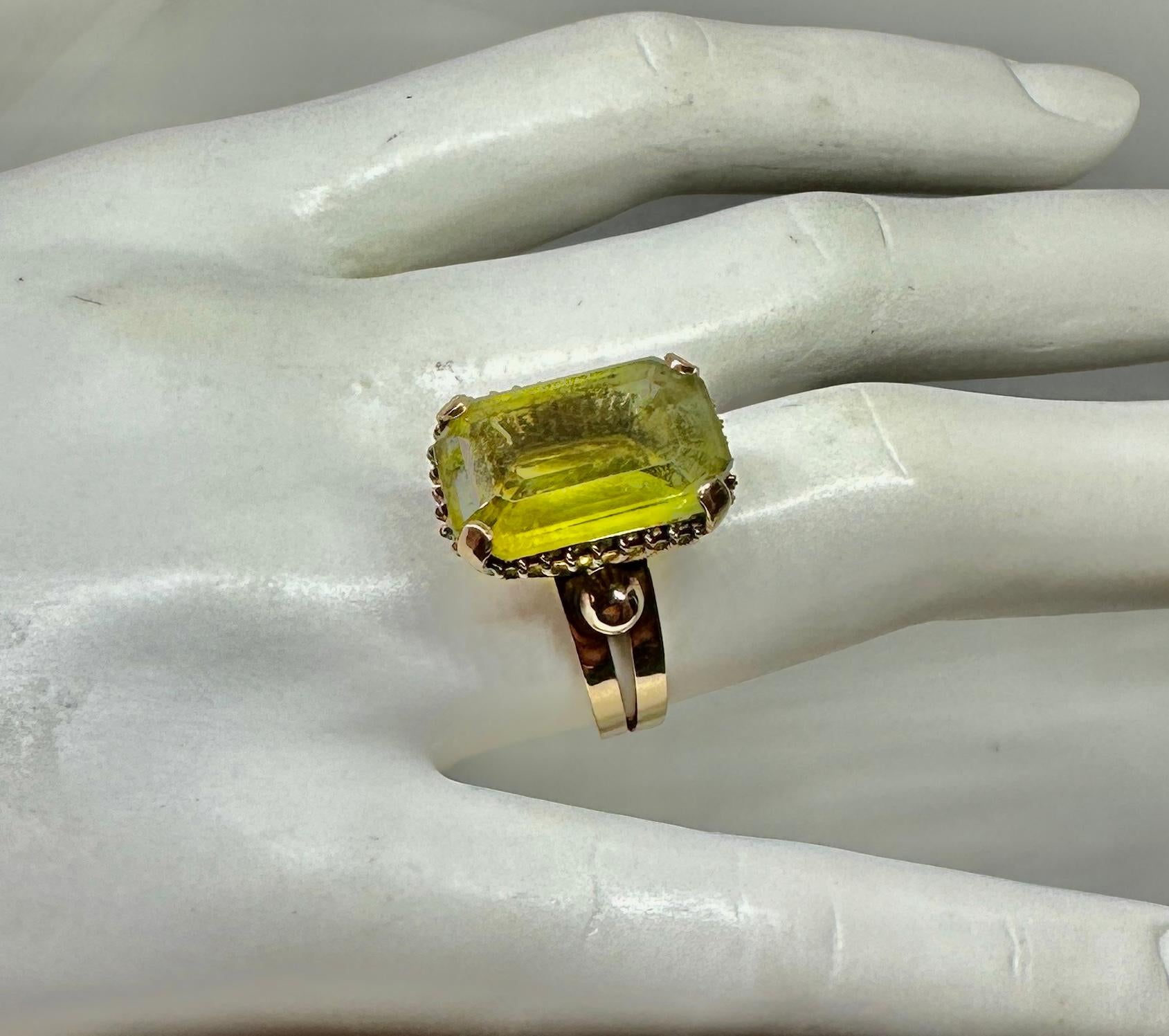 6 Carat Green Quartz Ring 14 Karat Gold Emerald Cut Art Deco Cocktail Ring For Sale 2