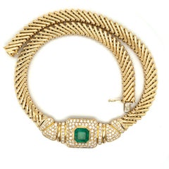 6 Carat Natural Colombian Emerald and Diamond Choker Necklace in 18k Yellow Gold