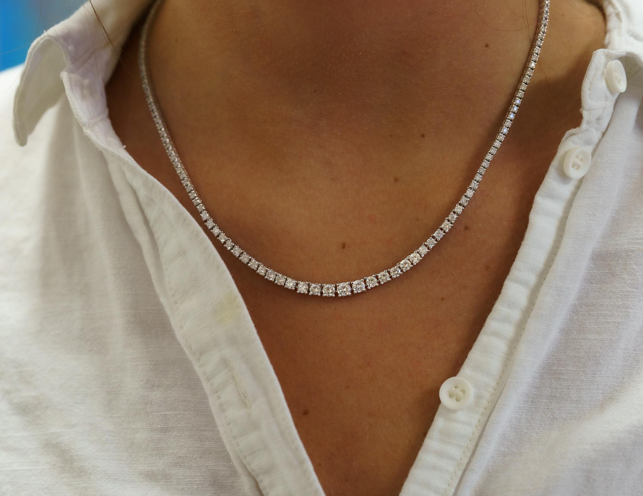 Modern 6 Carat Natural Diamond Riviera Graduated Tennis Necklace Platinum 17