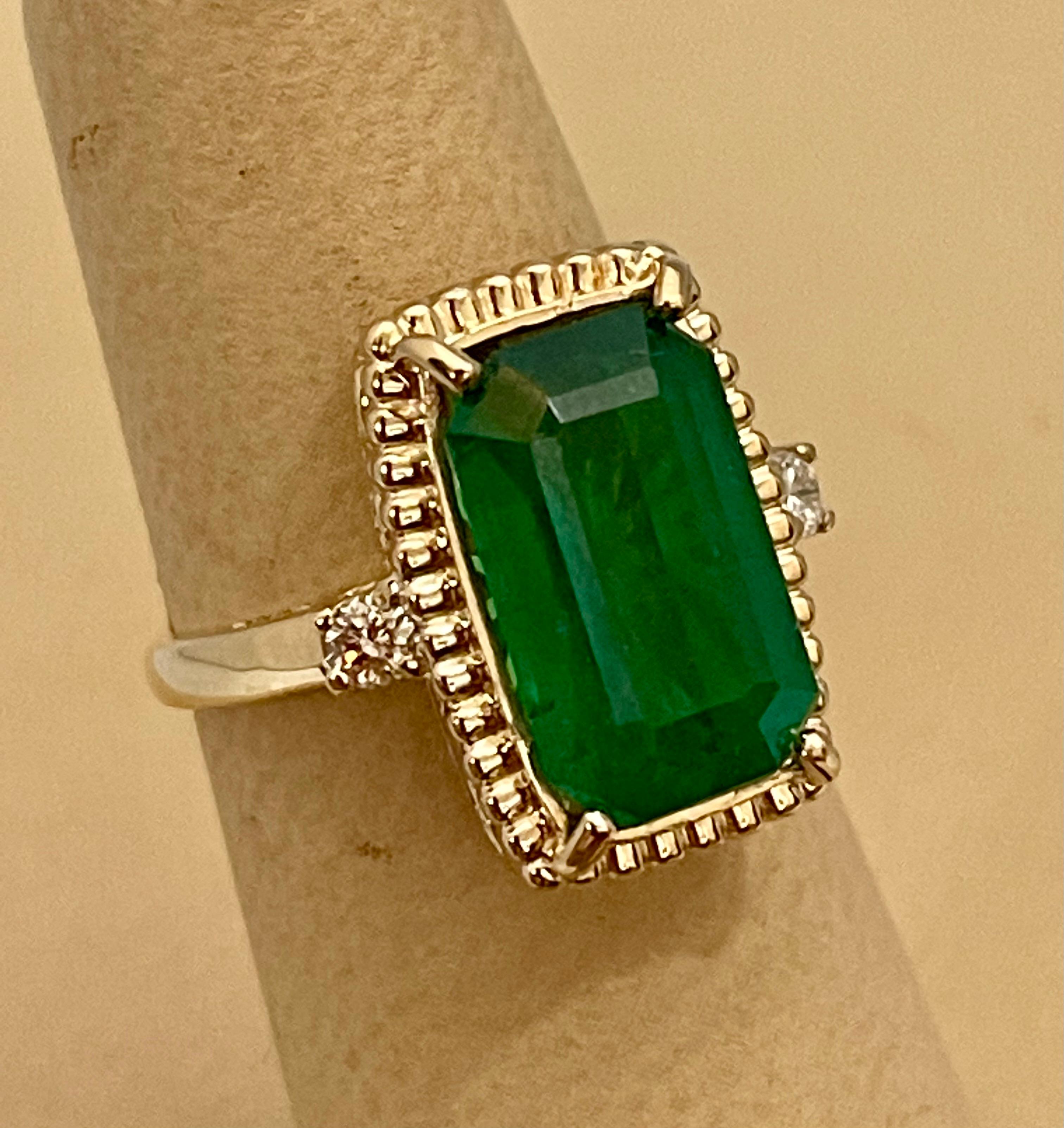 6 Carat Natural Emerald Cut Zambian Emerald & Diamond Ring 14 K Yellow Gold 10