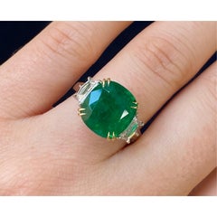 Art Deco 6 CT Natural Emerald Diamond Engagement Ring in 18k Gold, Cocktail Ring