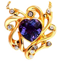 6 Carat Natural Heart Amethyst Modified Royal Crest Deco Necklace 14 Karat Gold*