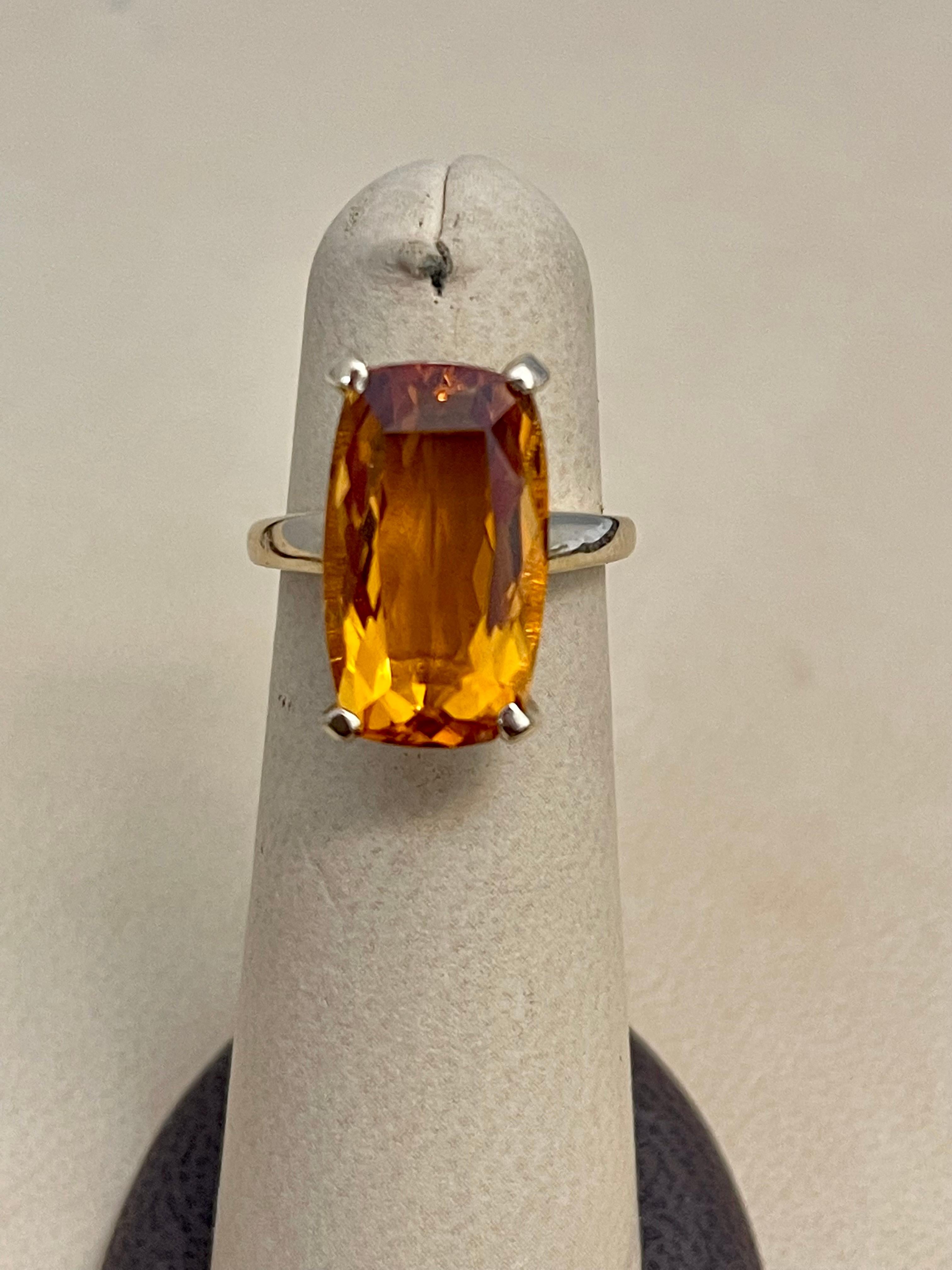 6 Carat Natural Long Cushion Shape Citrine Cocktail Ring in 14 Karat Yellow Gold For Sale 5