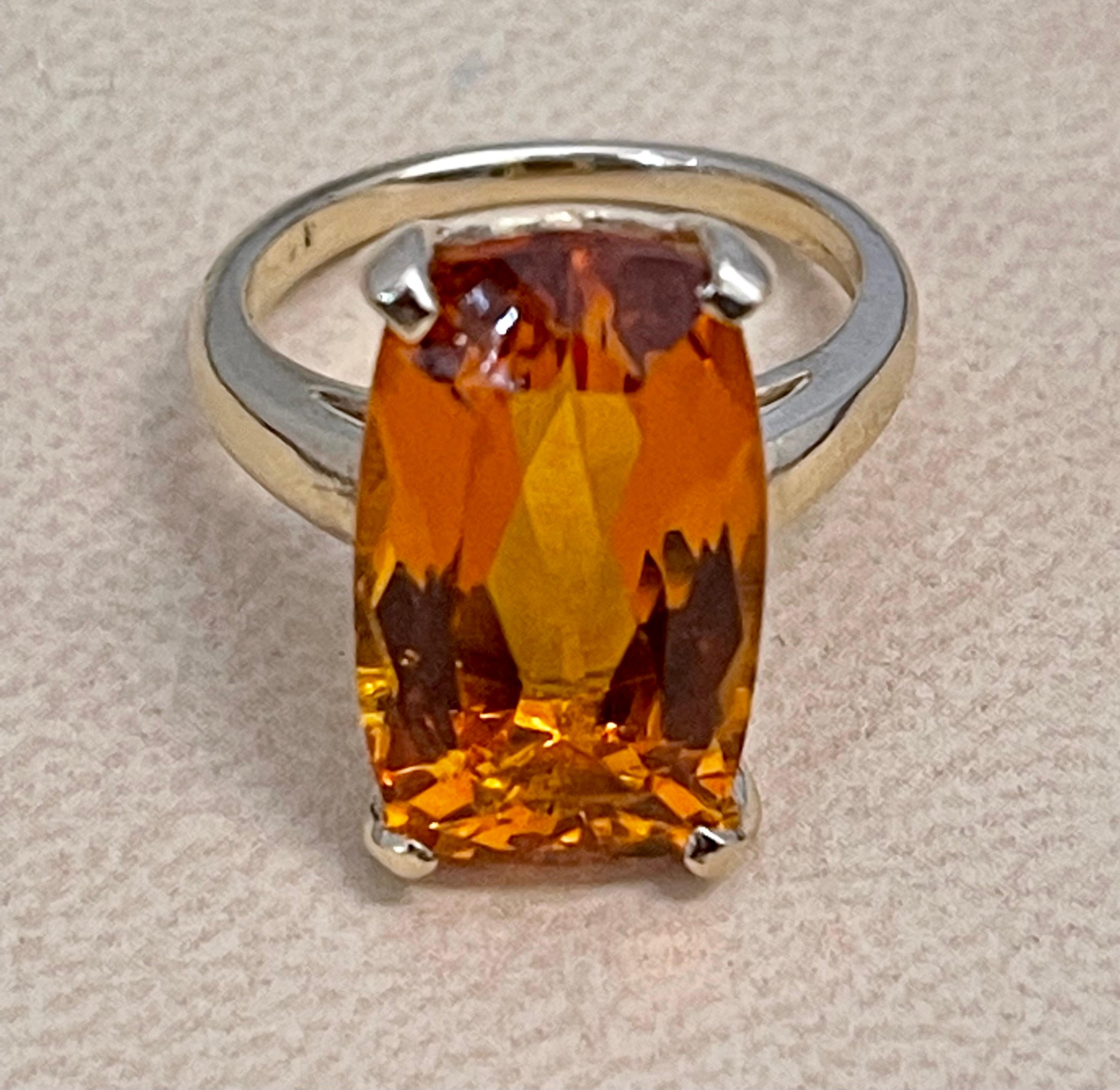 Oval Cut 6 Carat Natural Long Cushion Shape Citrine Cocktail Ring in 14 Karat Yellow Gold For Sale