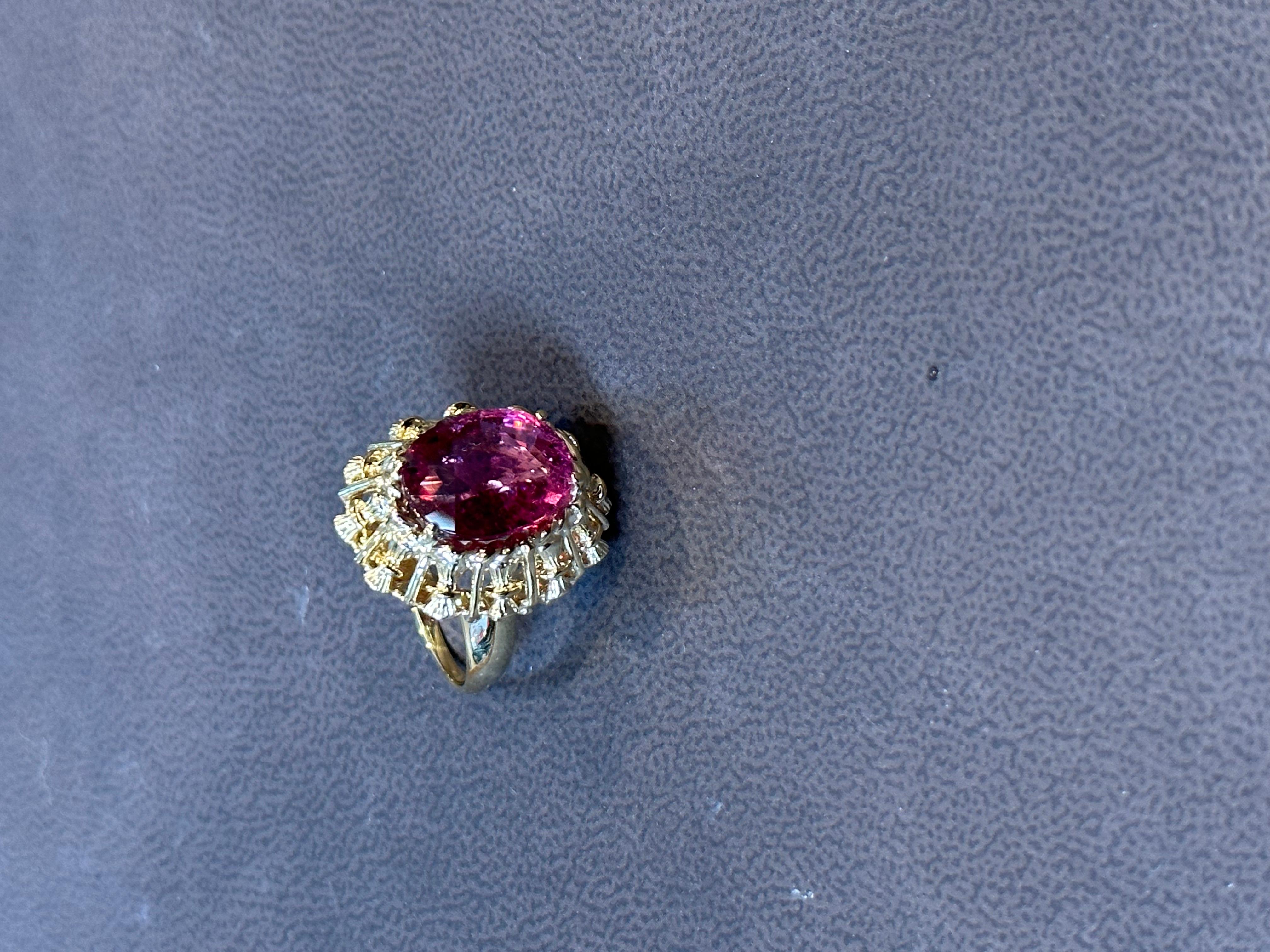 6 Carat Oval Cut Natural Pink Tourmaline 14 Karat Yellow Gold Ring In Excellent Condition For Sale In New York, NY