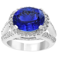6 Carat Oval Tanzanite and 1 Carat Diamond Ring 14 Karat White Gold, Estate
