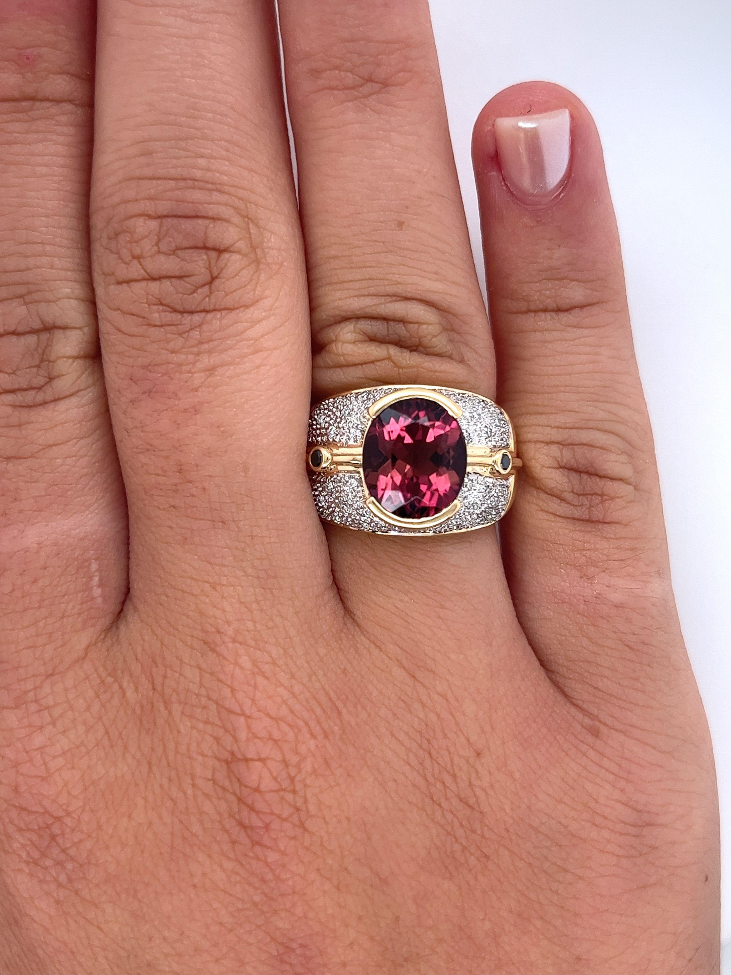 Oval Cut 6 Carat Pinkish Red Oval Tourmaline with Black & White Diamond in 18K Gold For Sale