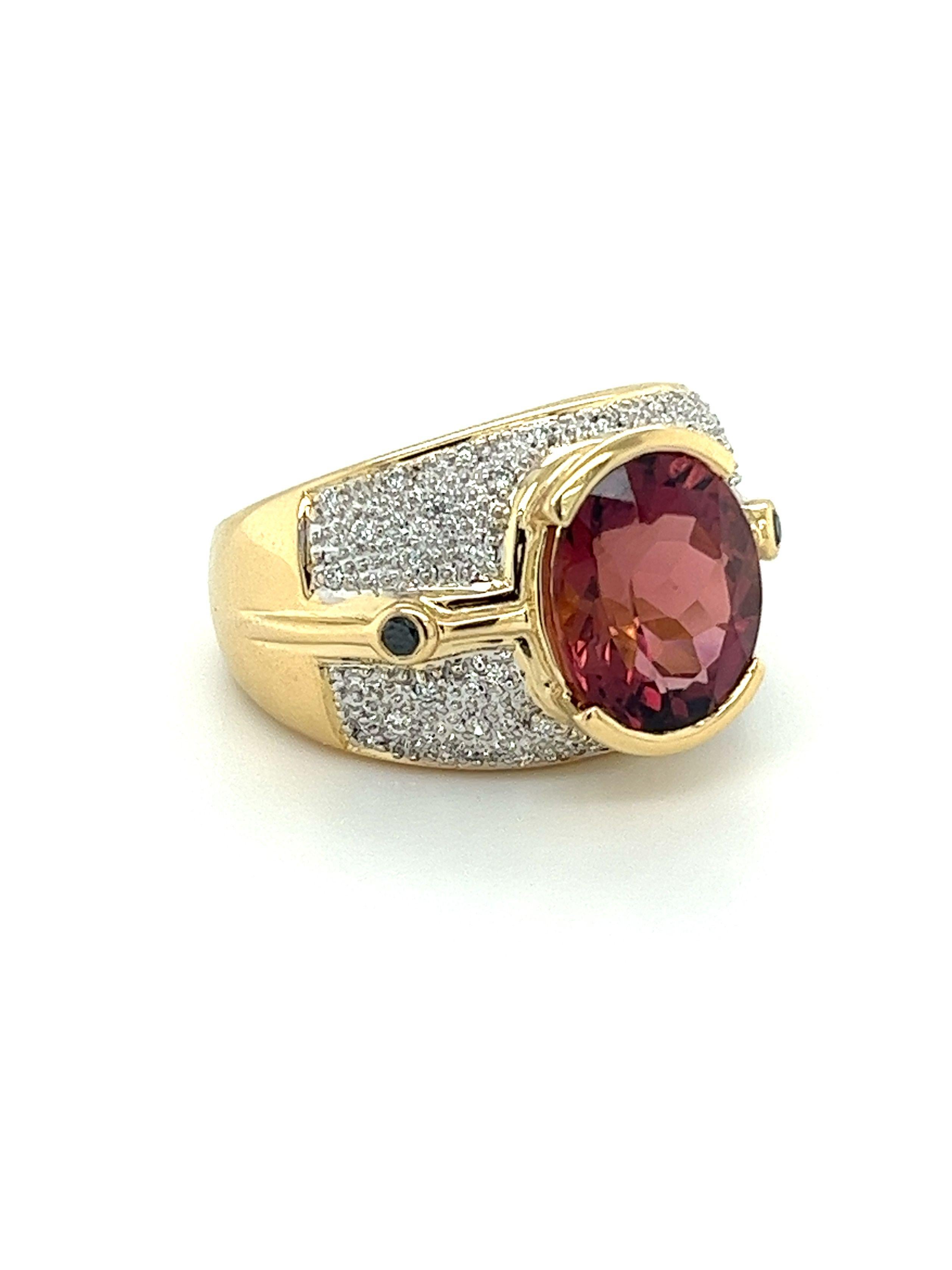 6 Carat Pinkish Red Oval Tourmaline with Black & White Diamond in 18K Gold For Sale 1
