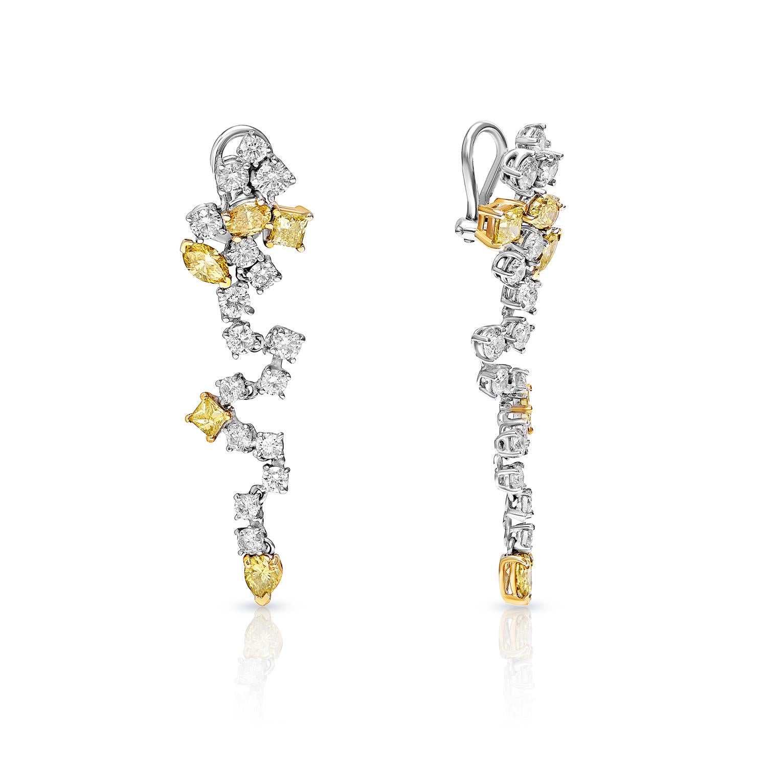 Taille ronde Boucles d'oreilles pendantes en diamants ronds et brillants de 6 carats certifiés en vente