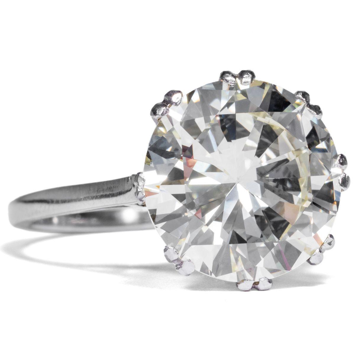 Anello con diamante tondo Brilliante E VVS da 6 carati  Capolavoro di alta gioielleria in vendita 1
