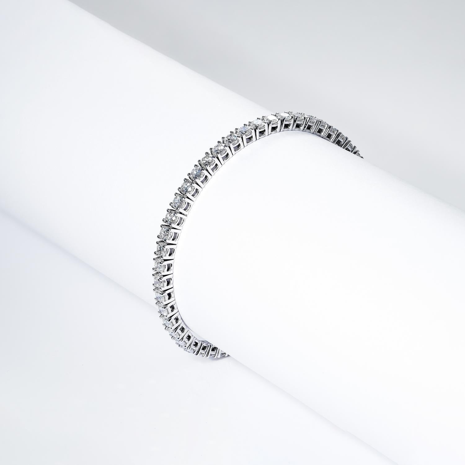 6 Karat Runder Brillant Einreihiges Diamant-Tennisarmband Zertifiziert (Rundschliff) im Angebot