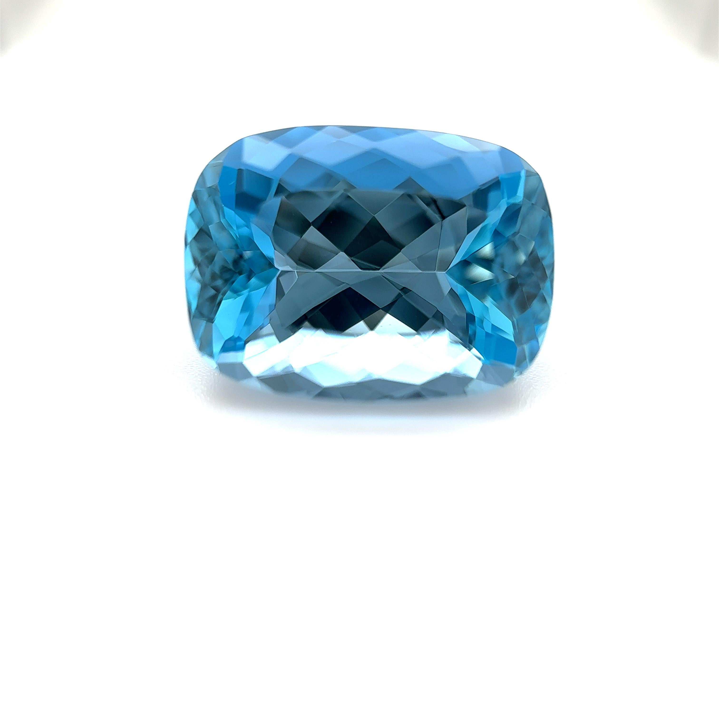 6 Carat Super Santa Maria Colour Aquamarine Loose Stone (Customization Option) In New Condition For Sale In London, GB