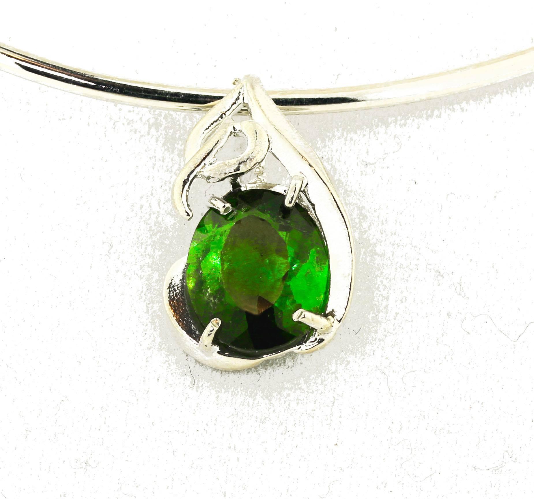 Mixed Cut Gemjunky Brilliant Rare Bright Green 6 Cts Tourmaline Sterling Silver Pendant