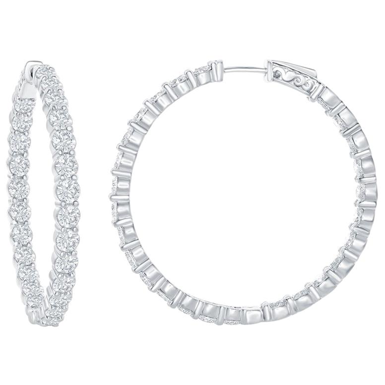 Boucles d'oreilles anneau en or blanc avec diamants de 6 carats