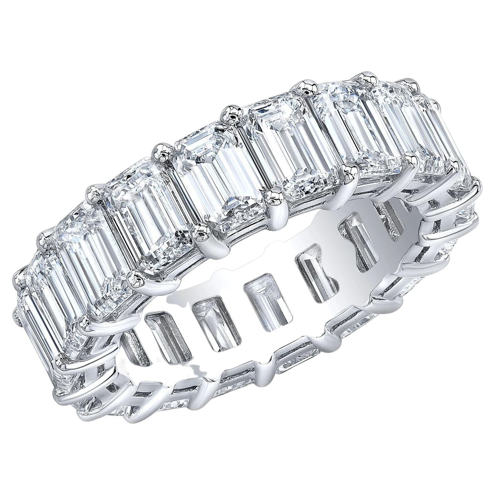 6 Carats Emerald Cut Eternity Band Shared Prongs F-G Color VS1 Clarity 18k Gold