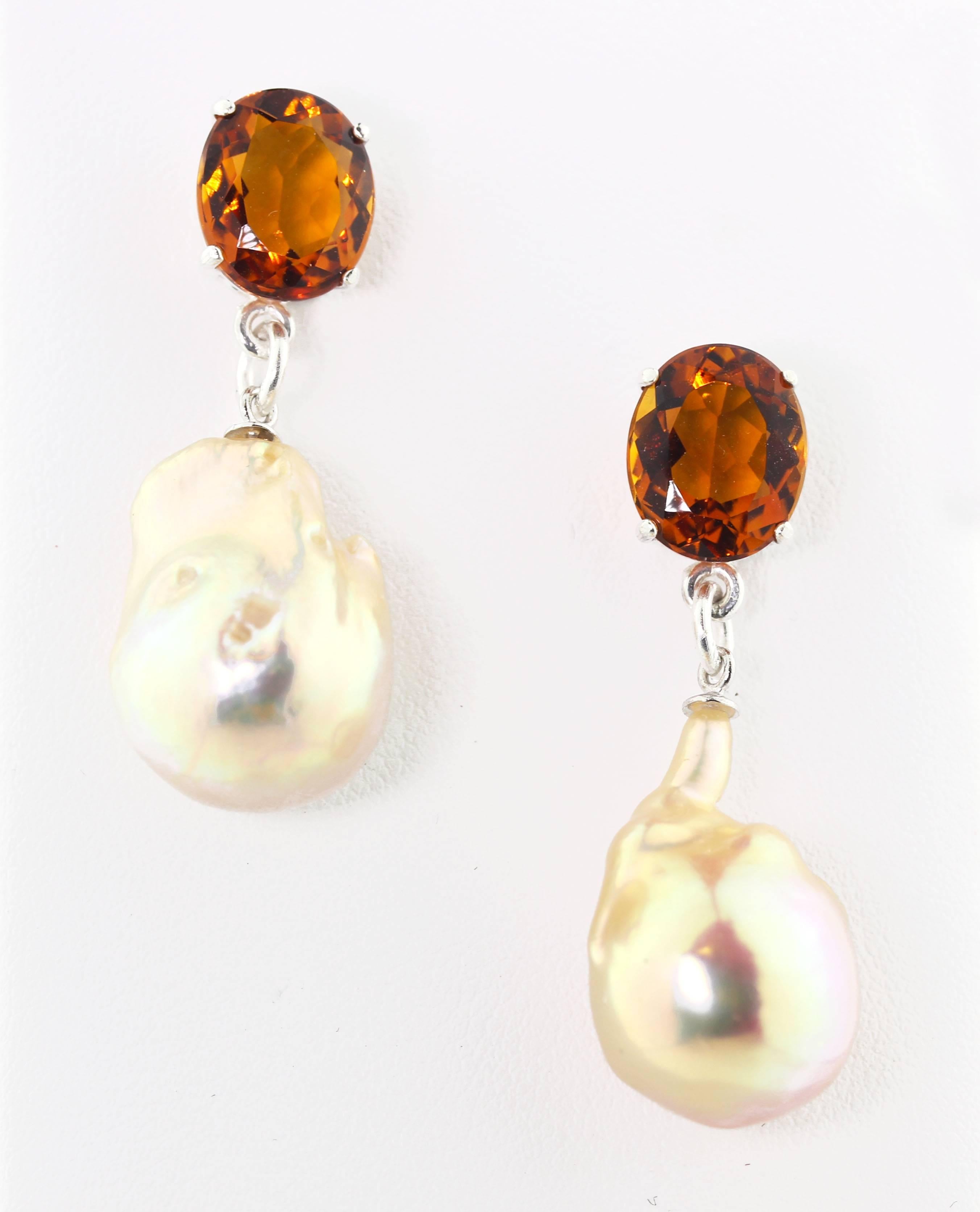 Gemjunky Superbly Elegant 6 Cts Citrines & Drop Baroque Pearl Silver Earrings In New Condition In Raleigh, NC