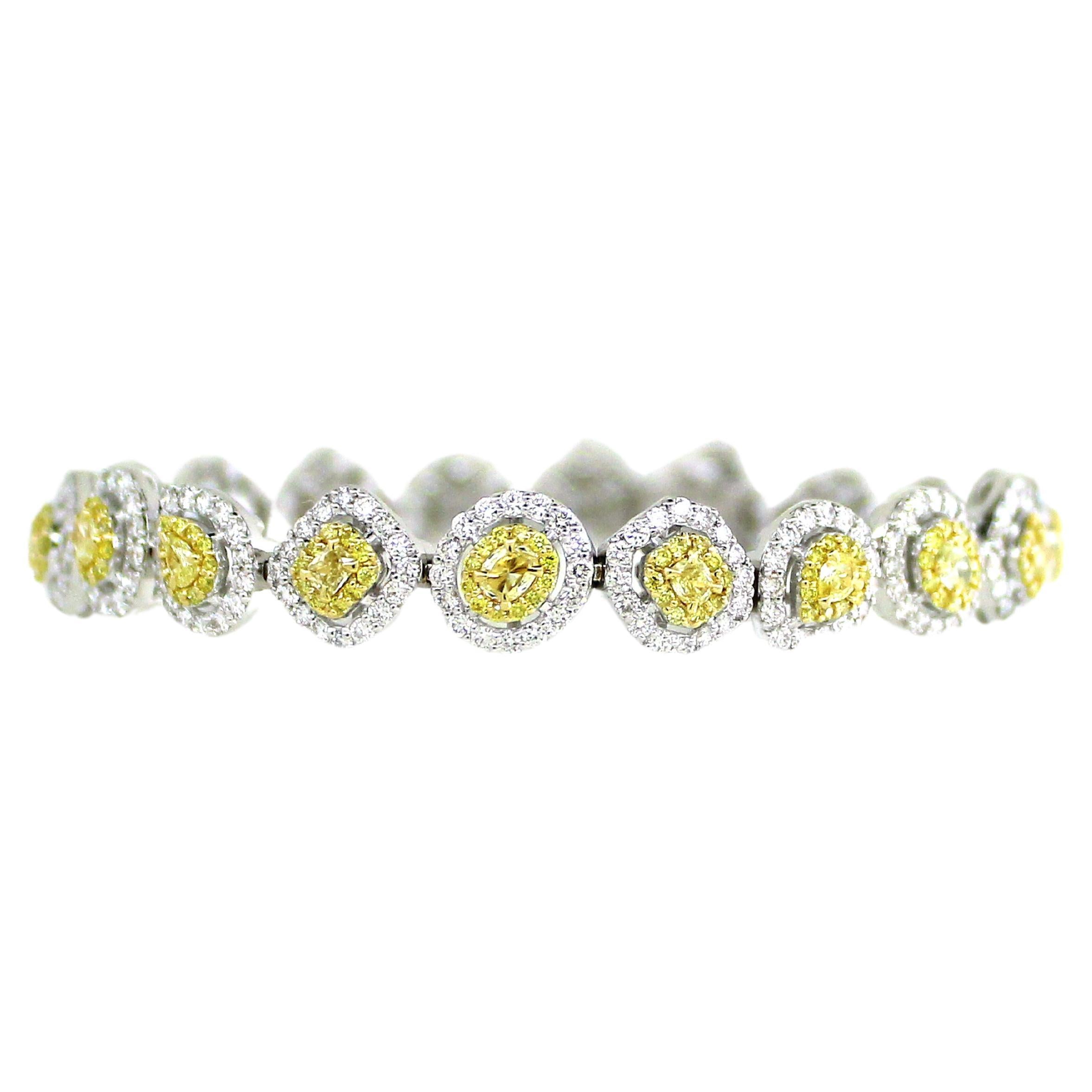 Bracelet de diamants jaunes de forme fantaisie de 6 carats 