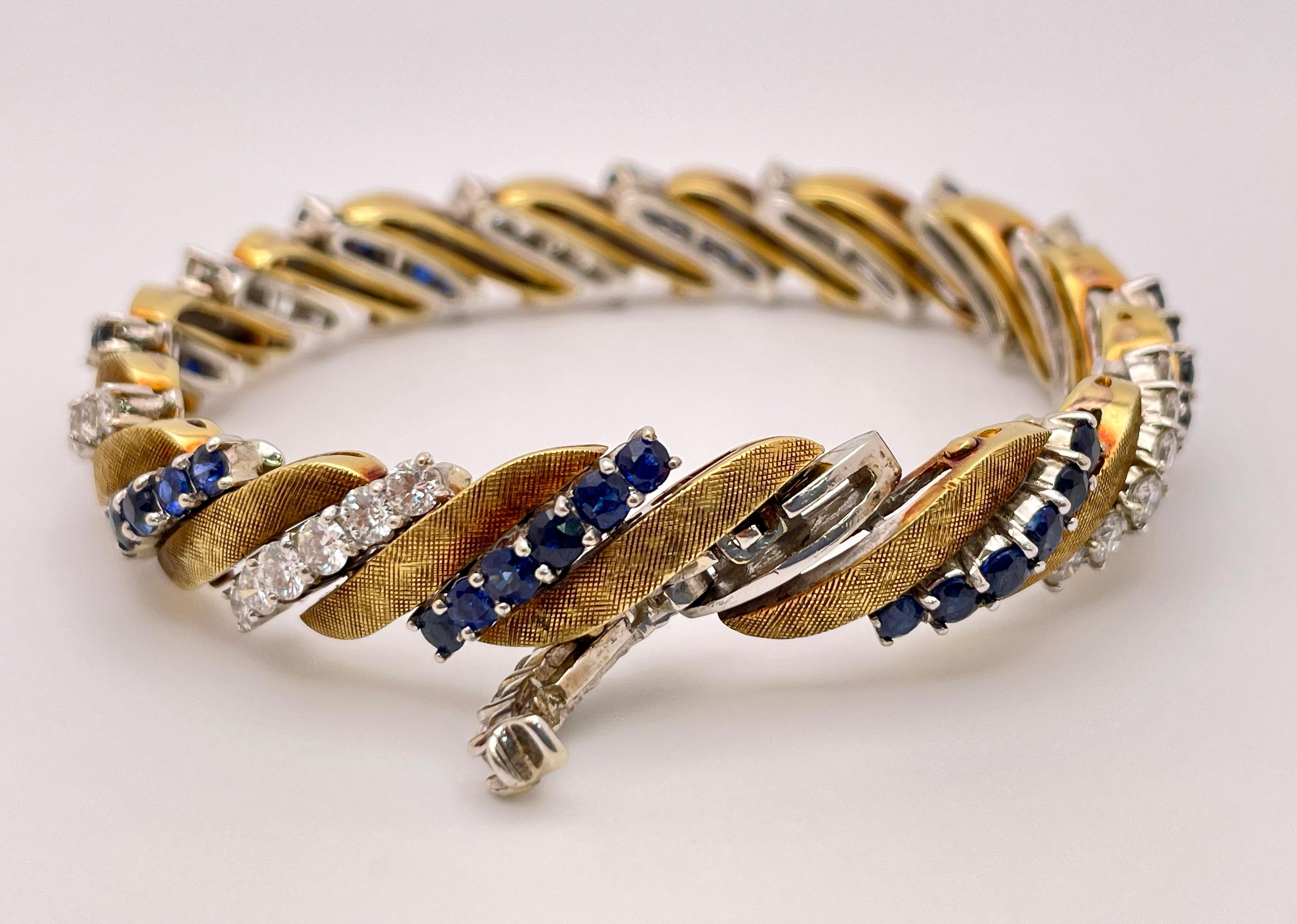Bracelet à maillons en or jaune et blanc avec diamants et saphirs de 6 carats en vente 12