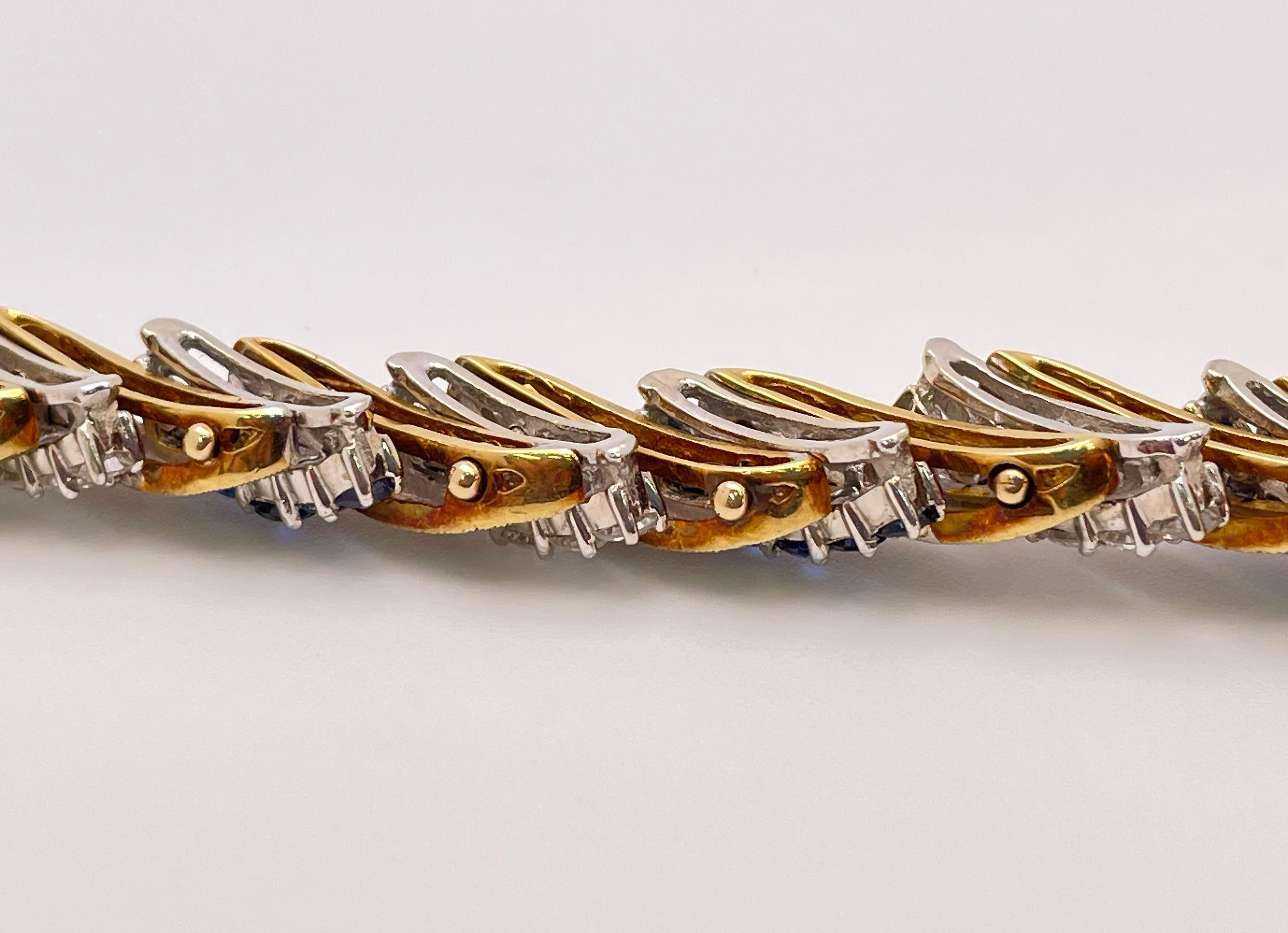 Bracelet à maillons en or jaune et blanc avec diamants et saphirs de 6 carats en vente 15