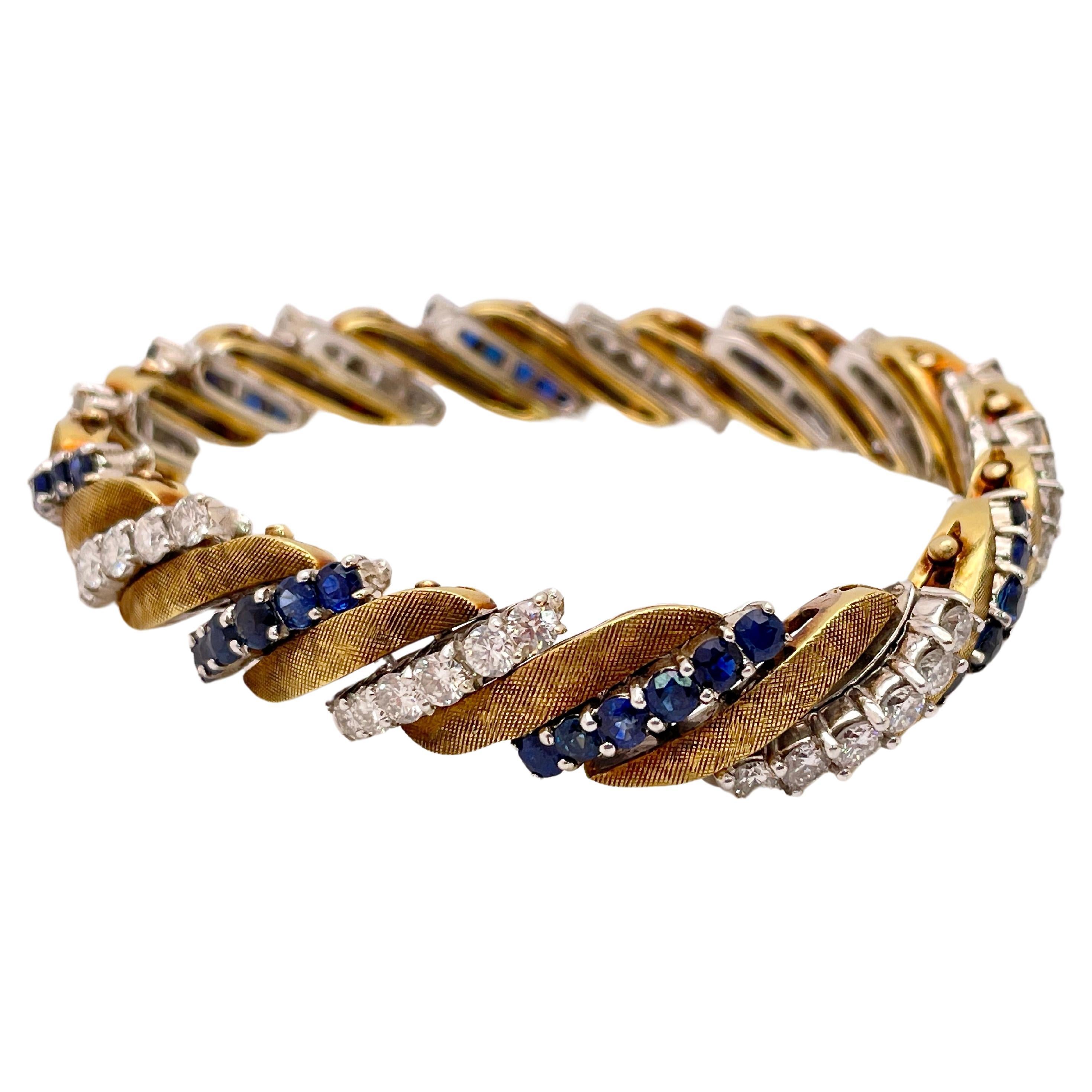 Bracelet à maillons en or jaune et blanc avec diamants et saphirs de 6 carats en vente