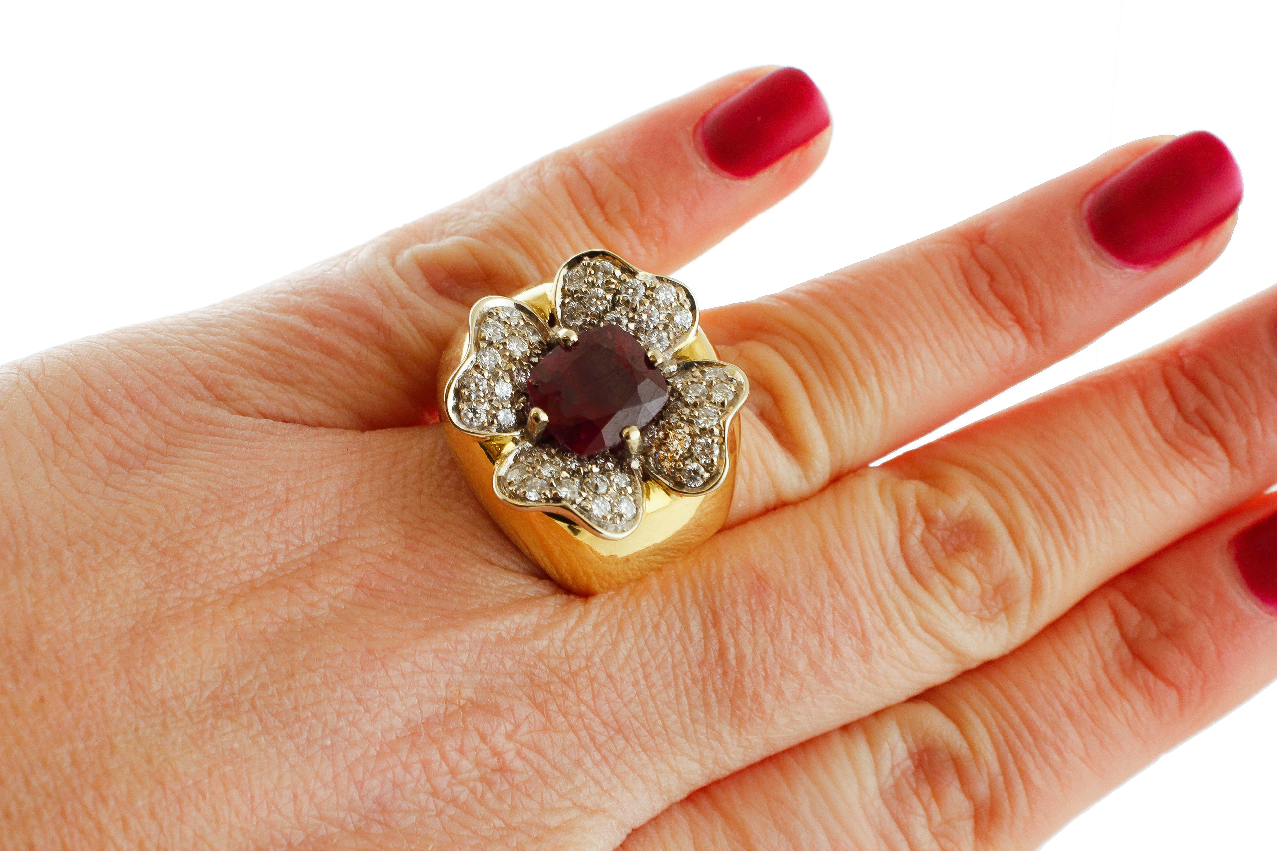 Retro 6 Carat Ruby, White Diamonds, Flower Shape, 18 Karat Gold Cluster/Cocktail Ring