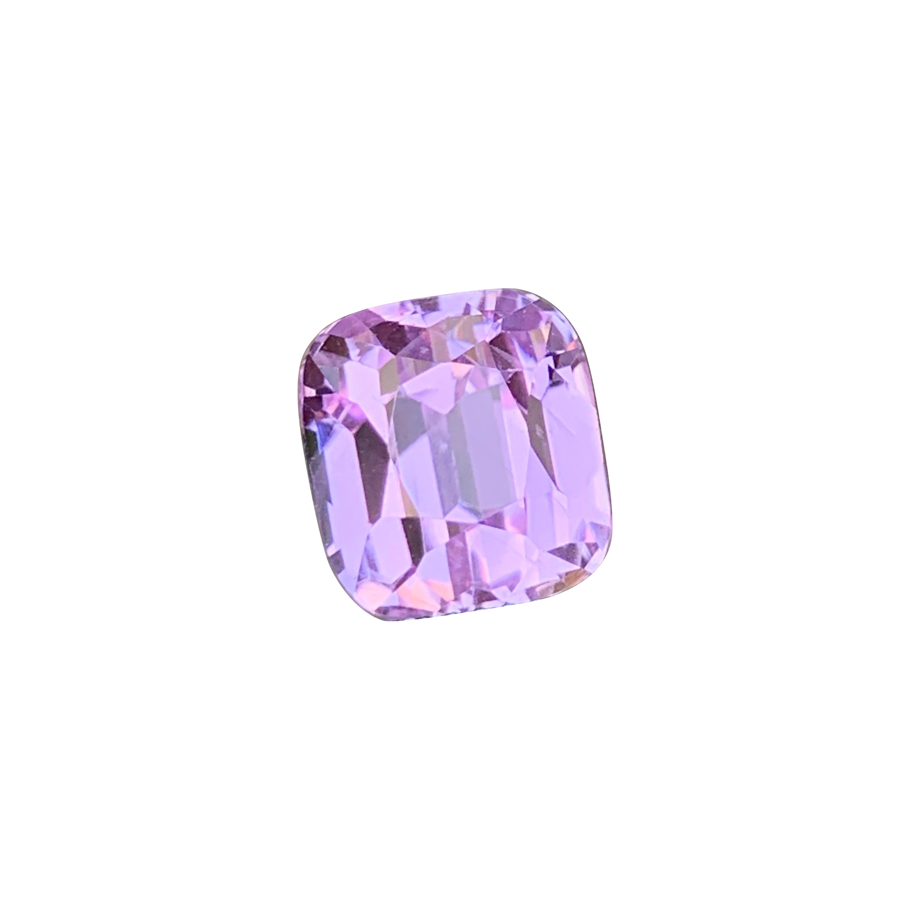 6 Cts Baby Pink Color Kunzite Gemstone Step Cushion Cut for Jewellery 9 mm For Sale