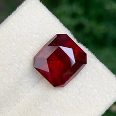 6 carati di gemma ottagonale naturale di colore rosso tagliata a gradini di granato rodolite per gioielli