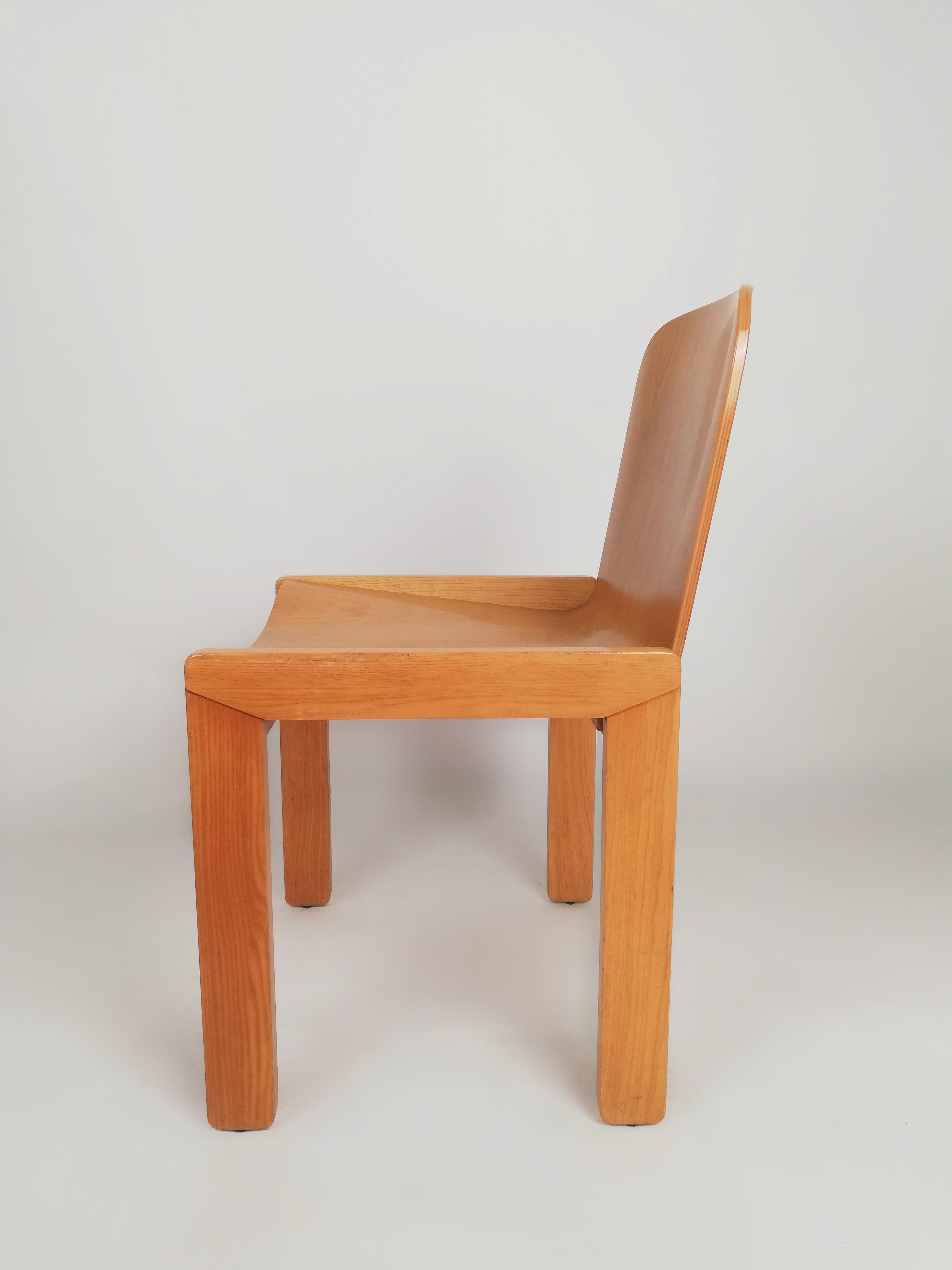 Italian 6 Curved Plywood Dining Chairs by Molteni in the style of Scarpa, Italy, 1970s For Sale