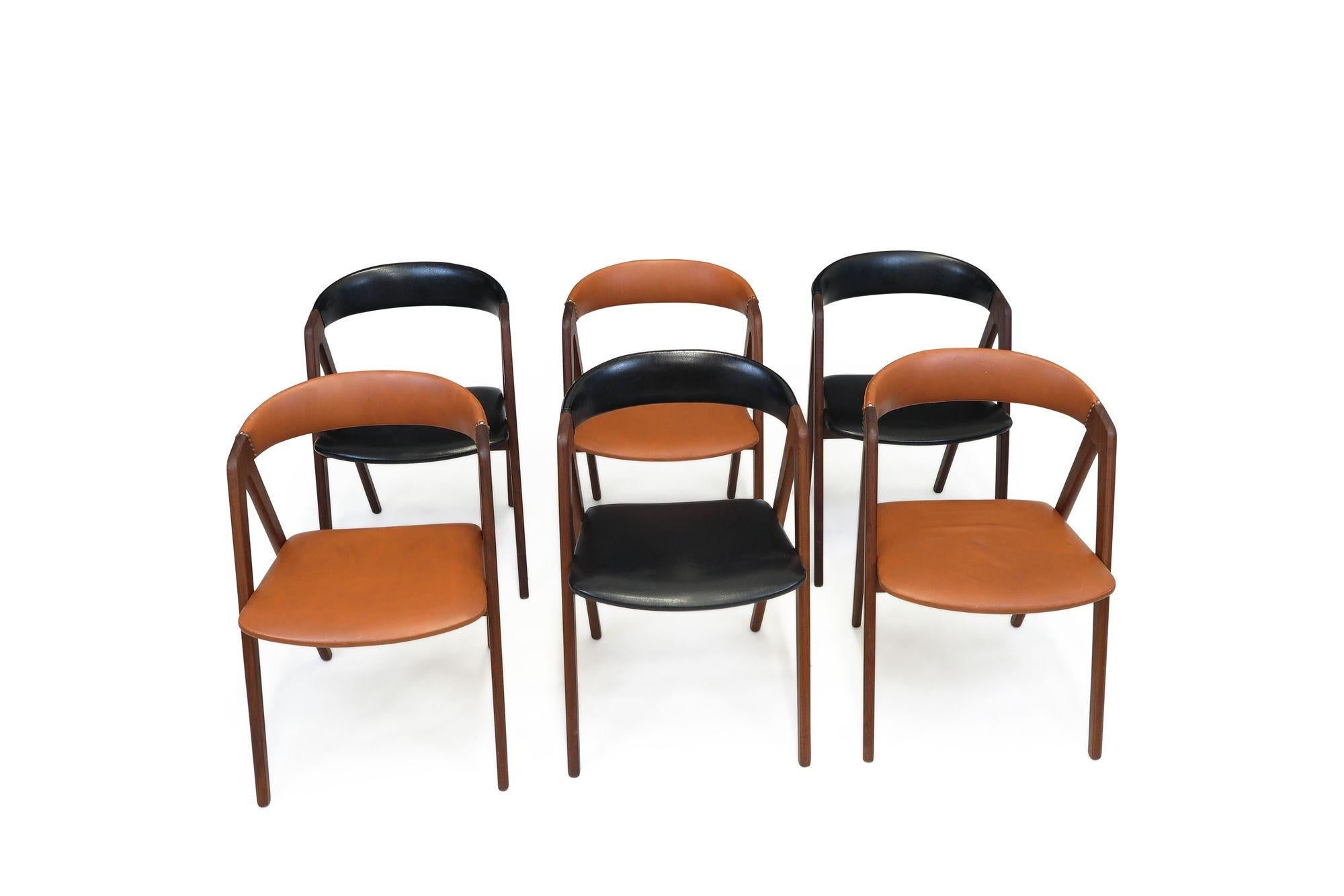 6 dänische Esszimmerstühle aus Nussbaumholz mit A-Rahmen (24 verfügbar) (Geölt) im Angebot