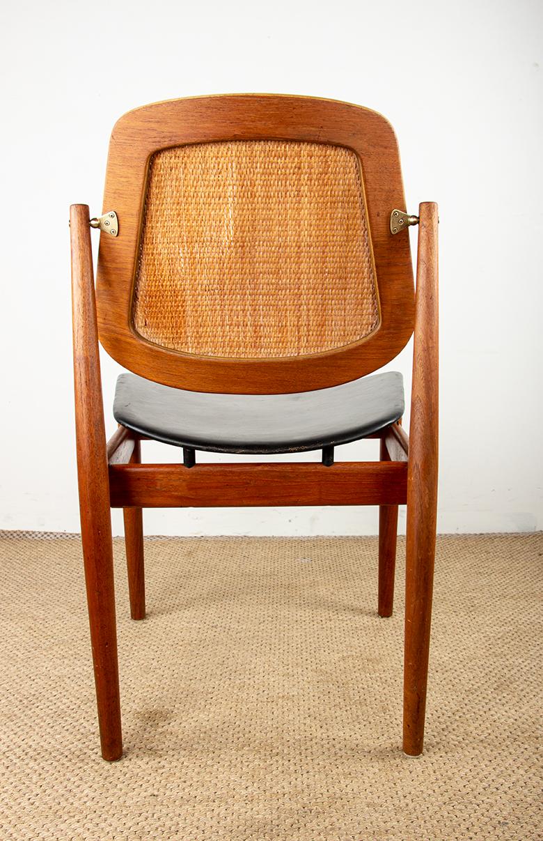 6 sillas danesas de teca, caña y cuero, modelo FD 187 de Arne Vodder 1957. en venta 9