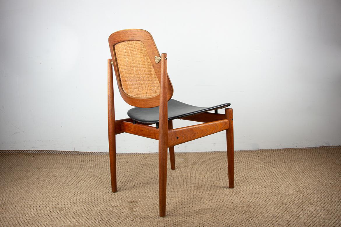 6 Danish chairs in teak, caning and leather, model FD 187 Arne