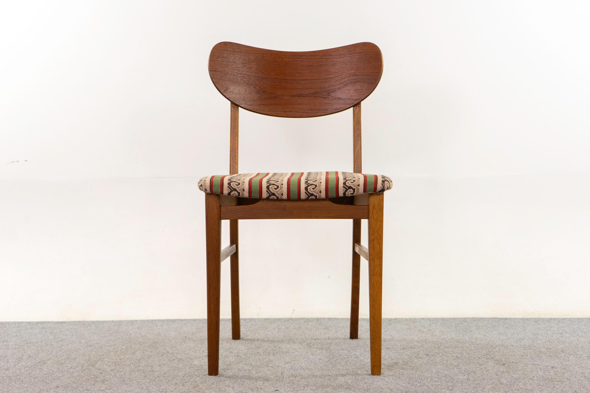 Scandinave moderne 6 Chaises de salle à manger danoises en The Moderns en vente