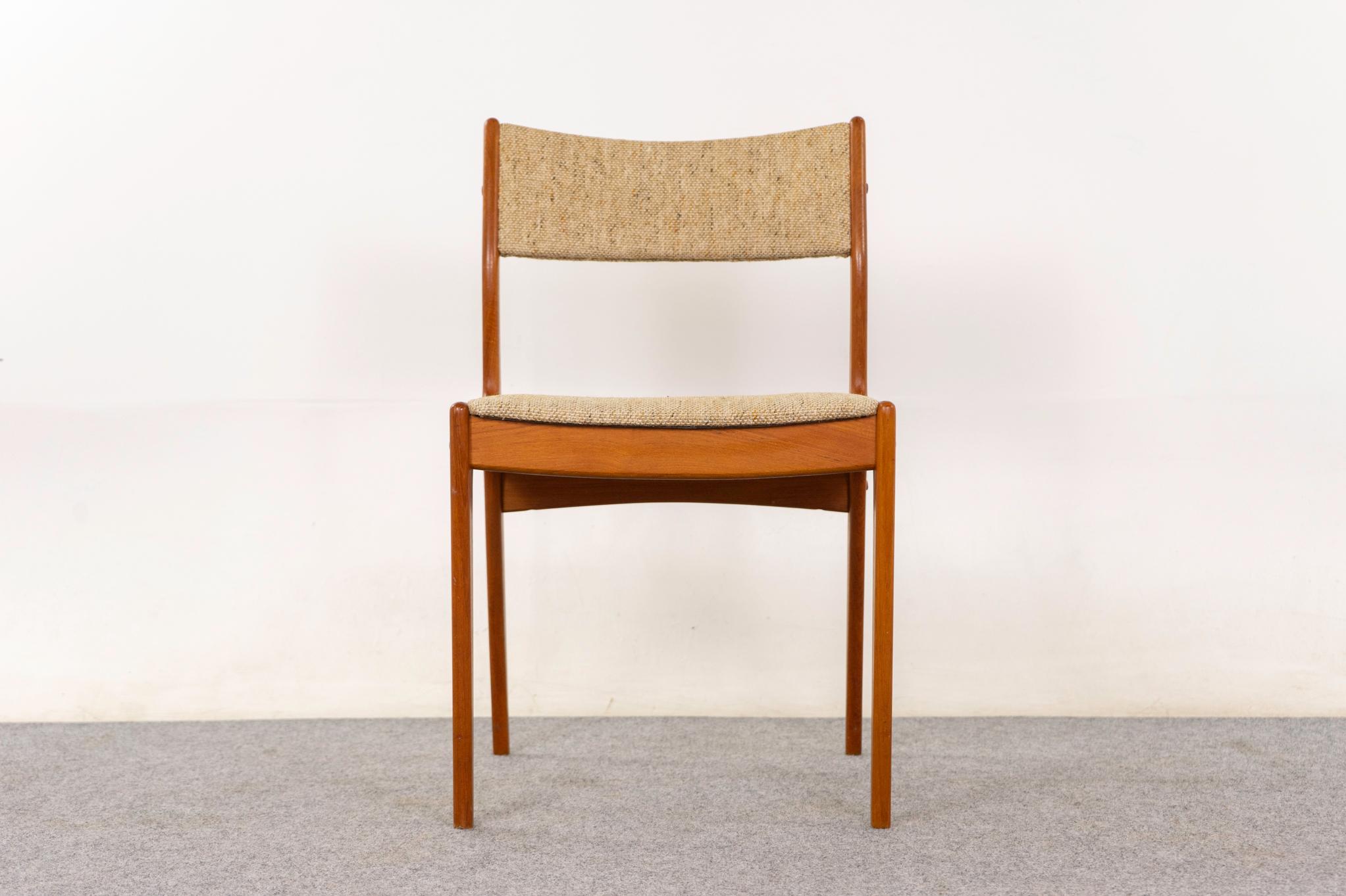 Scandinavian Modern 6 Danish Modern Teak Dining Chairs