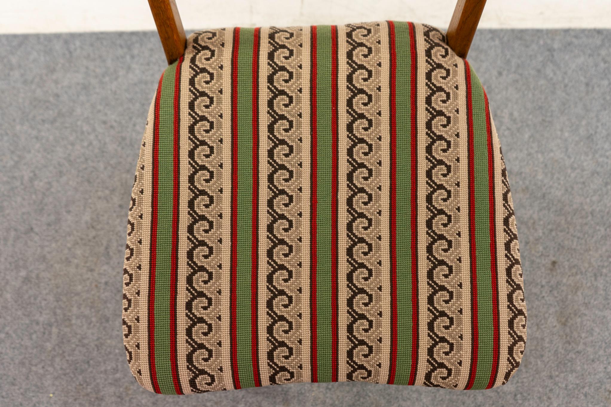 Danois 6 Chaises de salle à manger danoises en The Moderns en vente