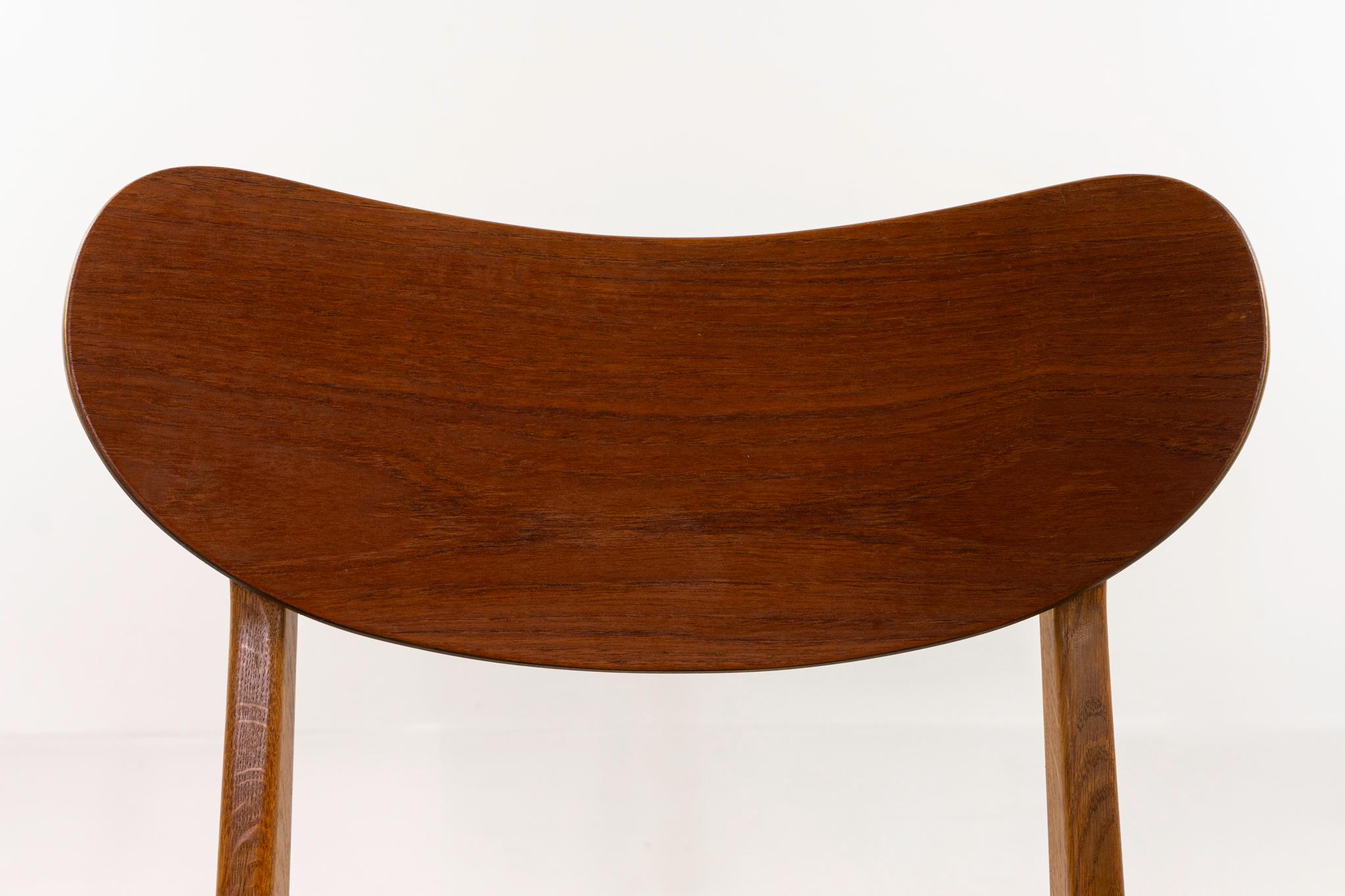 6 Chaises de salle à manger danoises en The Moderns Bon état - En vente à VANCOUVER, CA
